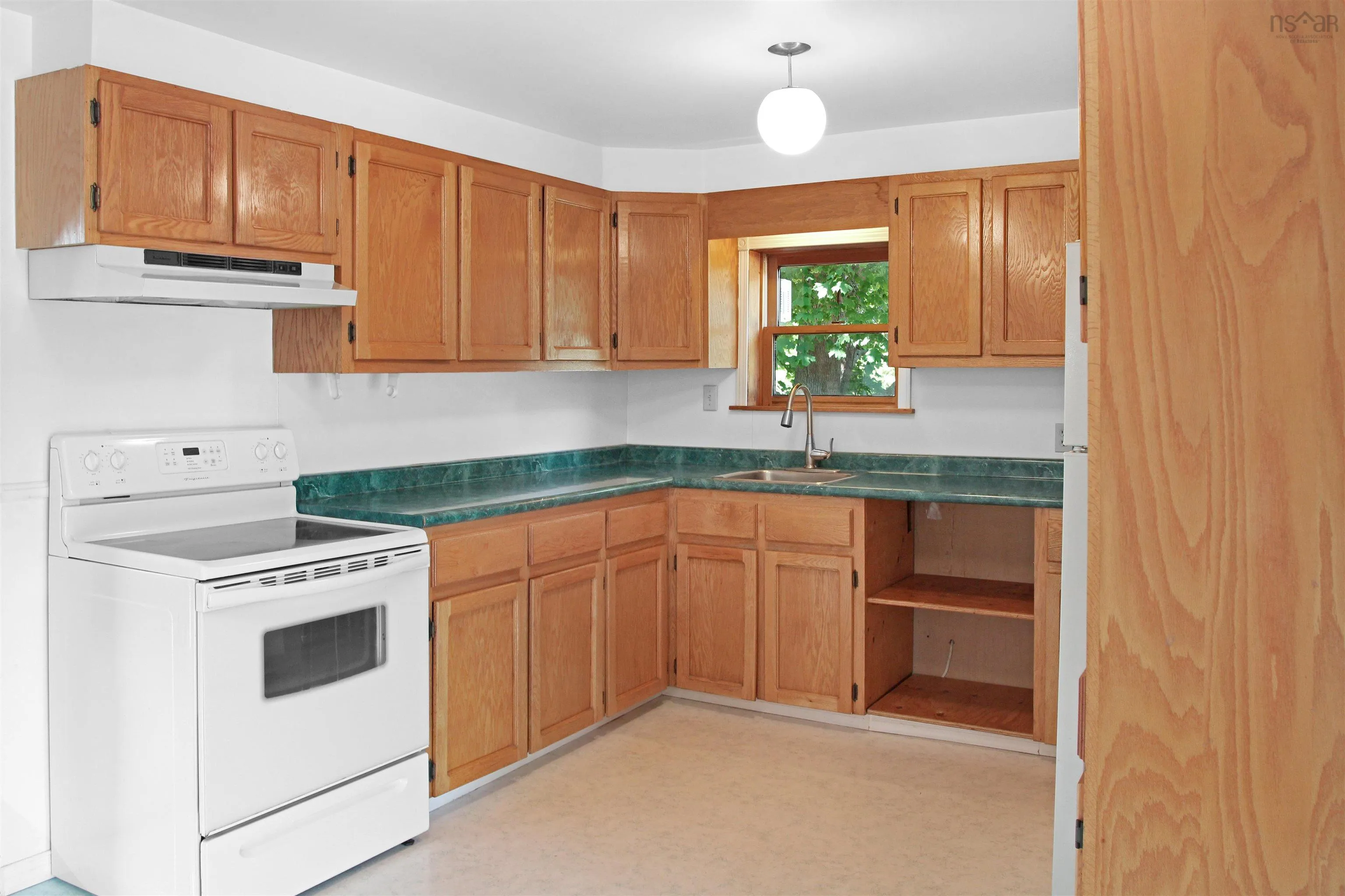 10319 Highway 1, Paradise, NS B0S 1R0, 3 Bedrooms Bedrooms, ,1 BathroomBathrooms,Residential,For Sale,Highway 1,202519989