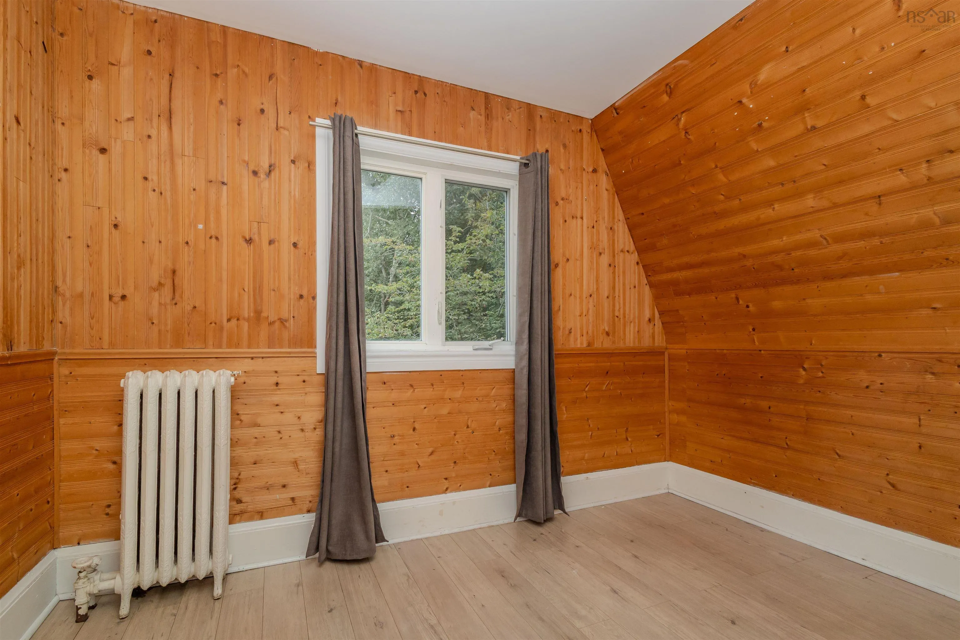 34 Hugh Street, Sydney, NS B1P 1V7, 3 Bedrooms Bedrooms, ,2 BathroomsBathrooms,Residential,For Sale,Hugh,202523461