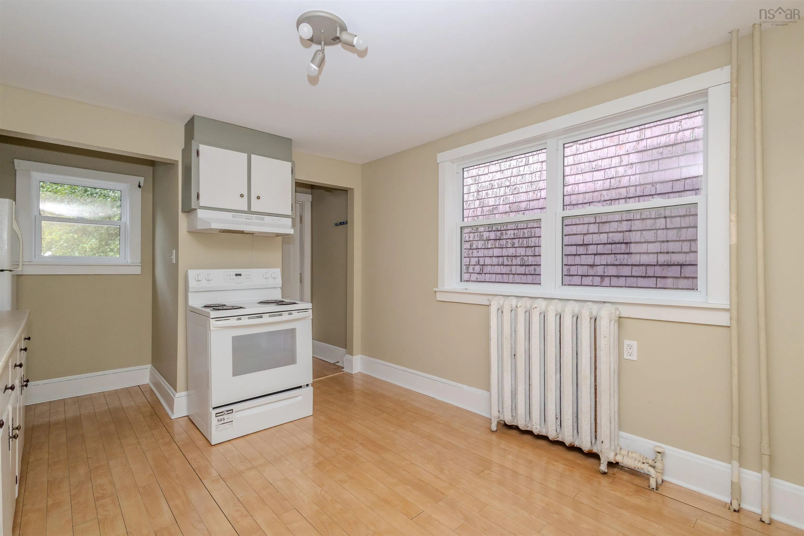34 Hugh Street, Sydney, NS B1P 1V7, 3 Bedrooms Bedrooms, ,2 BathroomsBathrooms,Residential,For Sale,Hugh,202523461
