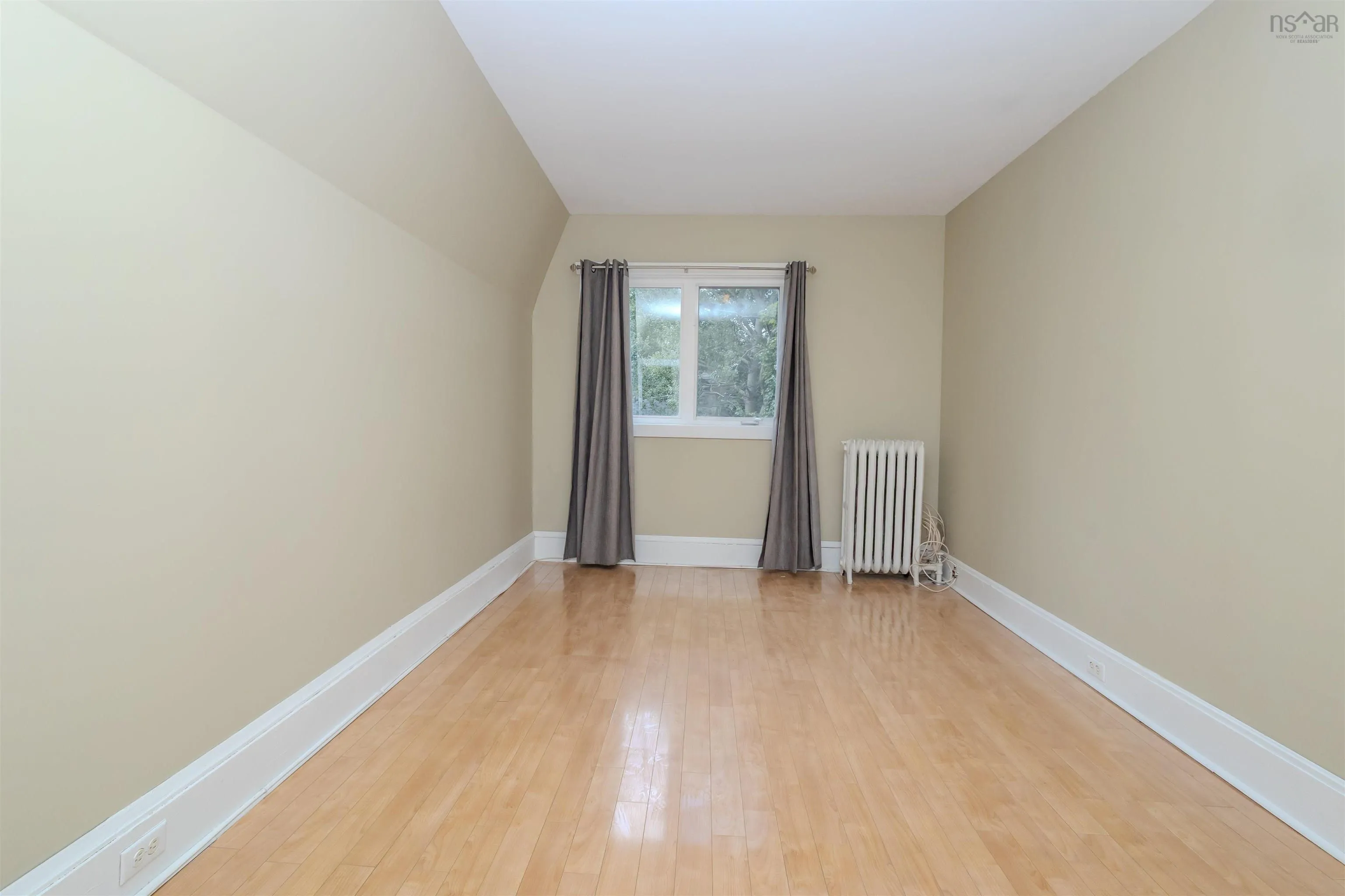 34 Hugh Street, Sydney, NS B1P 1V7, 3 Bedrooms Bedrooms, ,2 BathroomsBathrooms,Residential,For Sale,Hugh,202523461