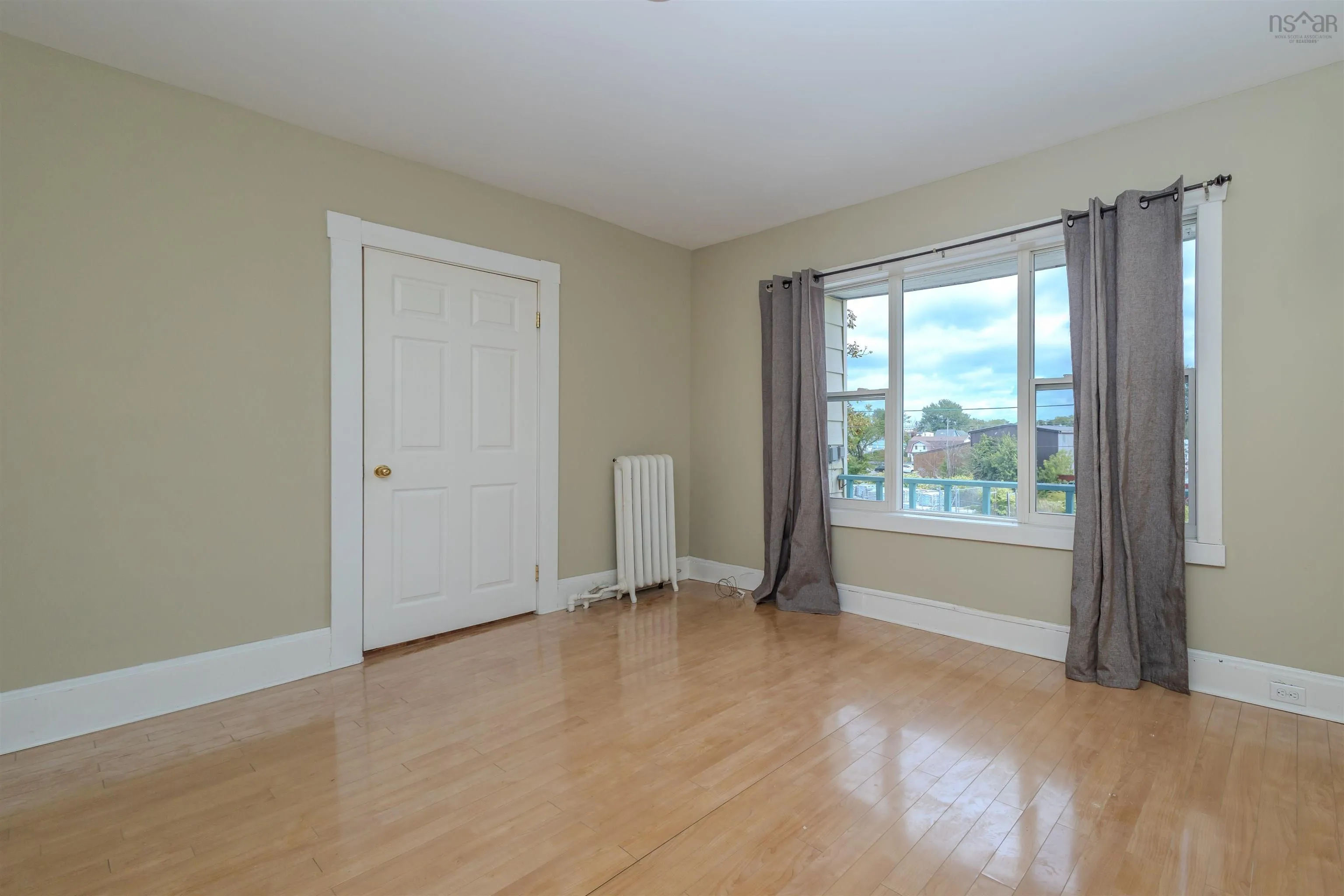 34 Hugh Street, Sydney, NS B1P 1V7, 3 Bedrooms Bedrooms, ,2 BathroomsBathrooms,Residential,For Sale,Hugh,202523461