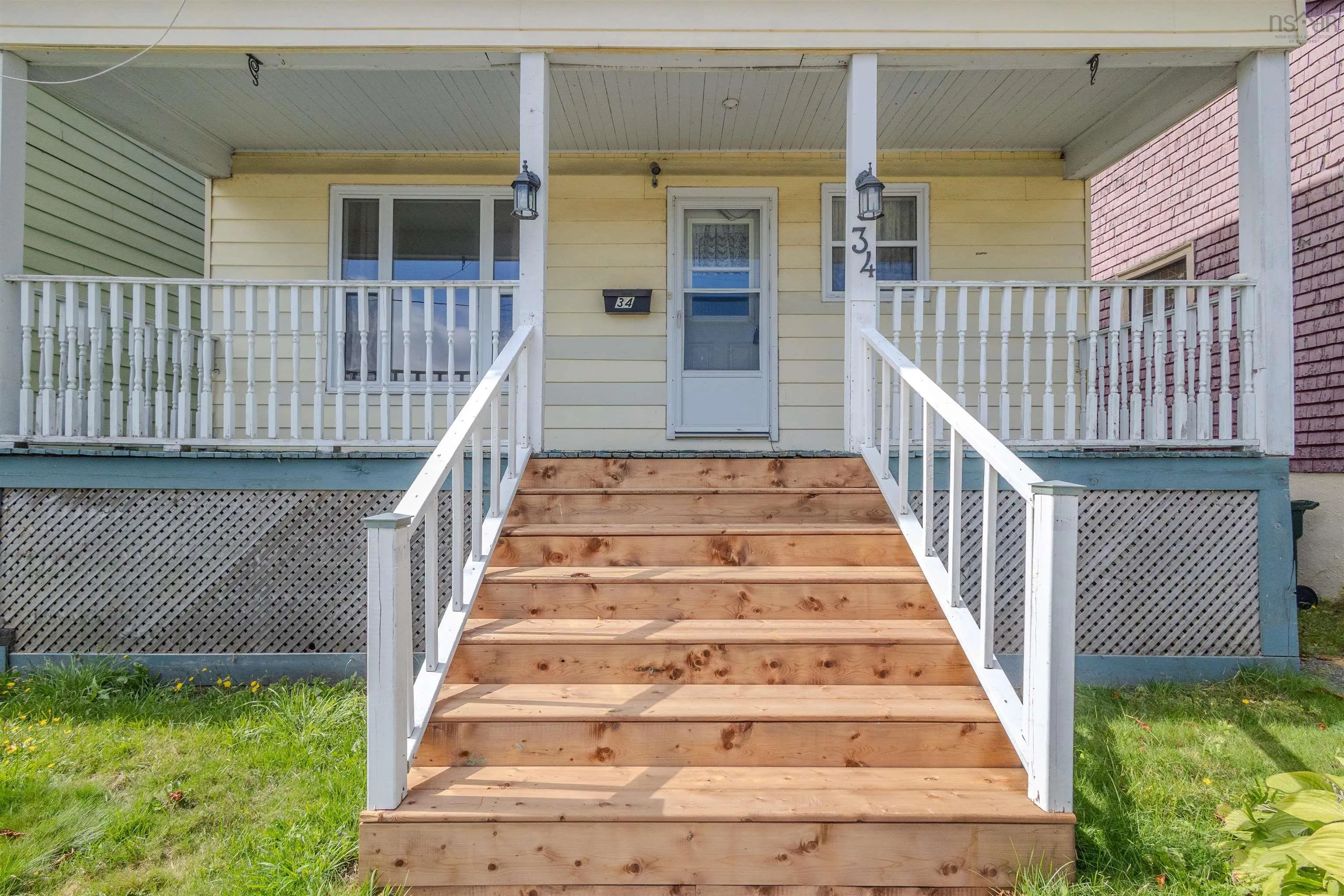 34 Hugh Street, Sydney, NS B1P 1V7, 3 Bedrooms Bedrooms, ,2 BathroomsBathrooms,Residential,For Sale,Hugh,202523461