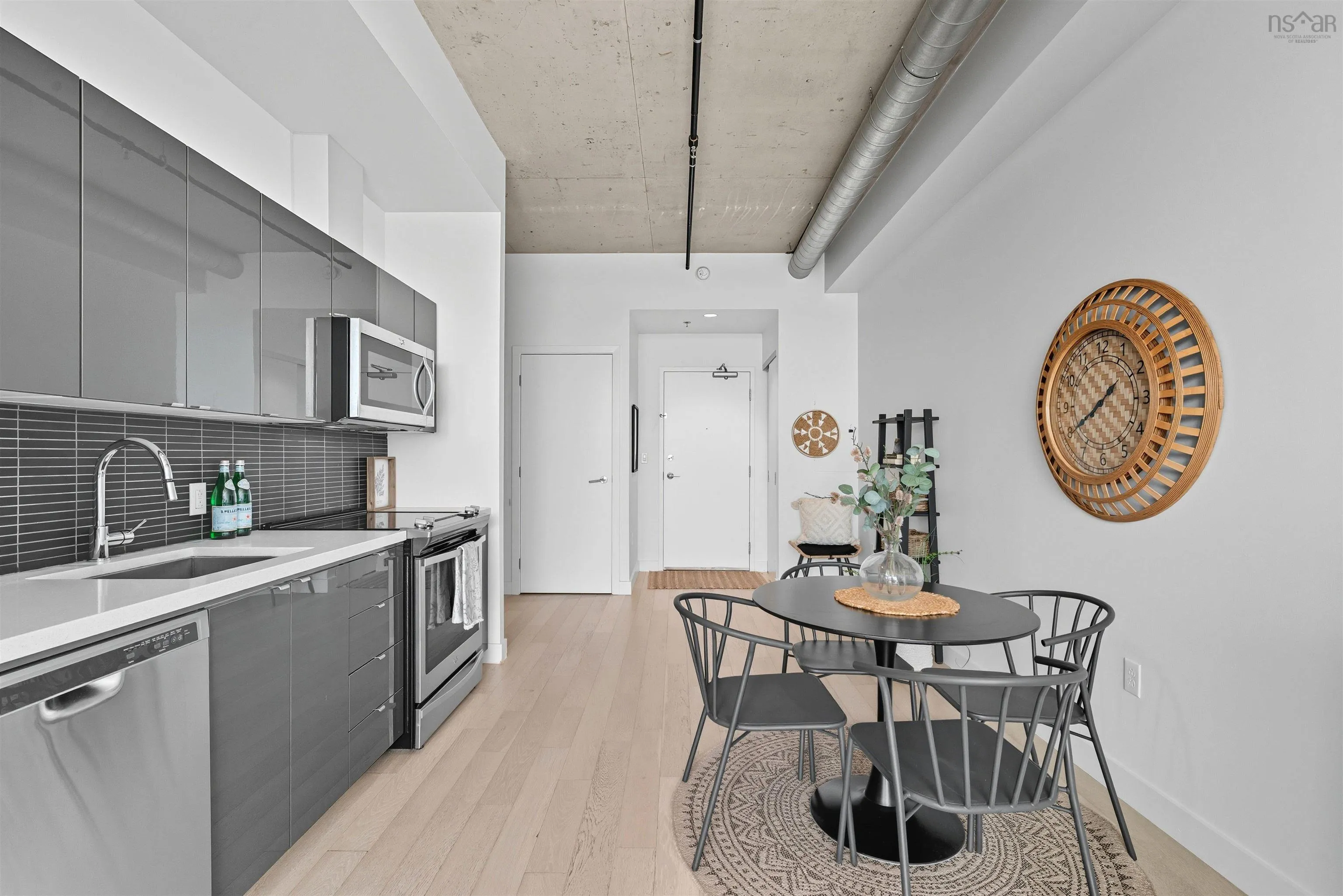 613-1065 Barrington Street, Halifax, NS B3H 2P8, 1 Bedroom Bedrooms, ,1 BathroomBathrooms,Residential,For Sale,Barrington,202524258