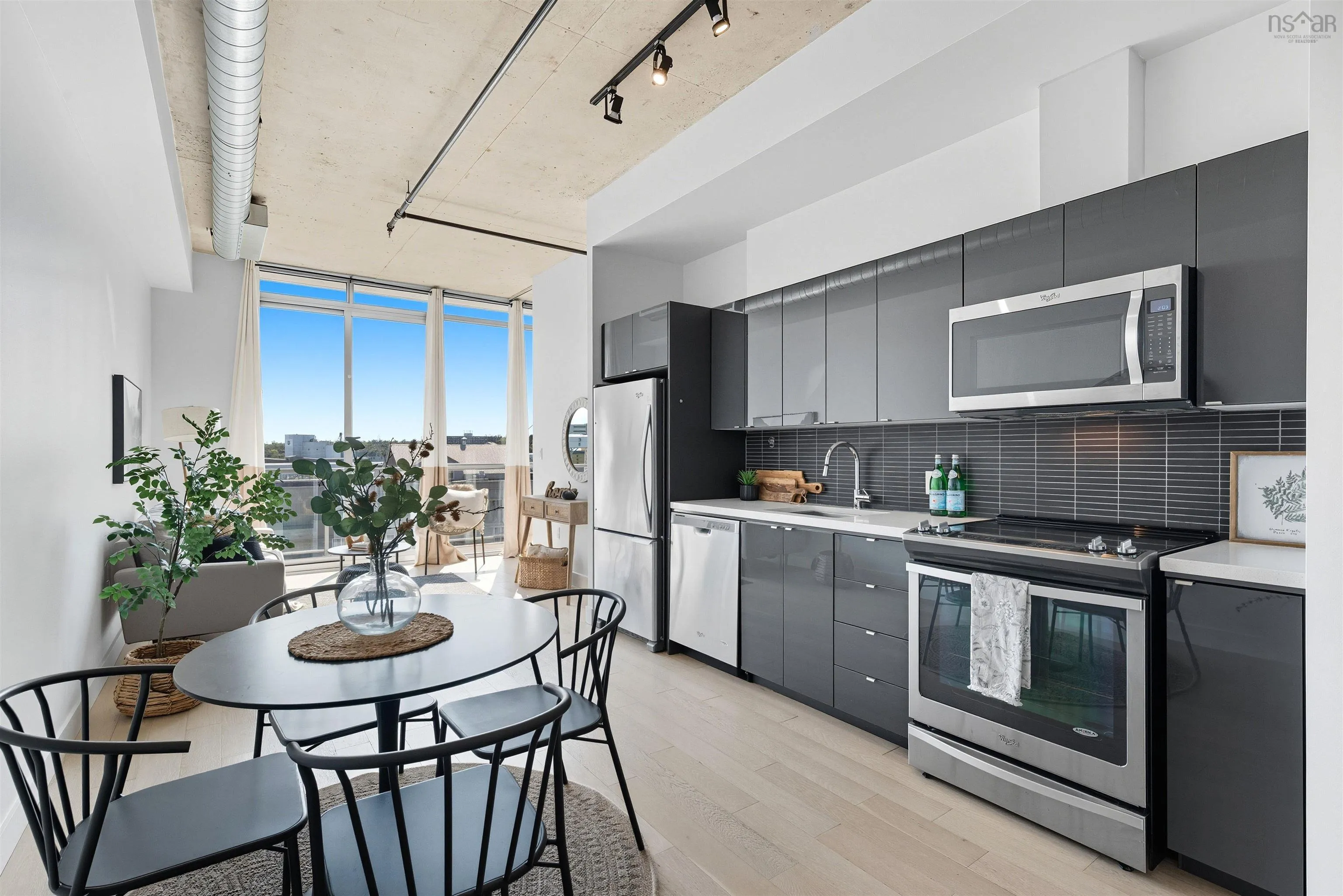 613-1065 Barrington Street, Halifax, NS B3H 2P8, 1 Bedroom Bedrooms, ,1 BathroomBathrooms,Residential,For Sale,Barrington,202524258
