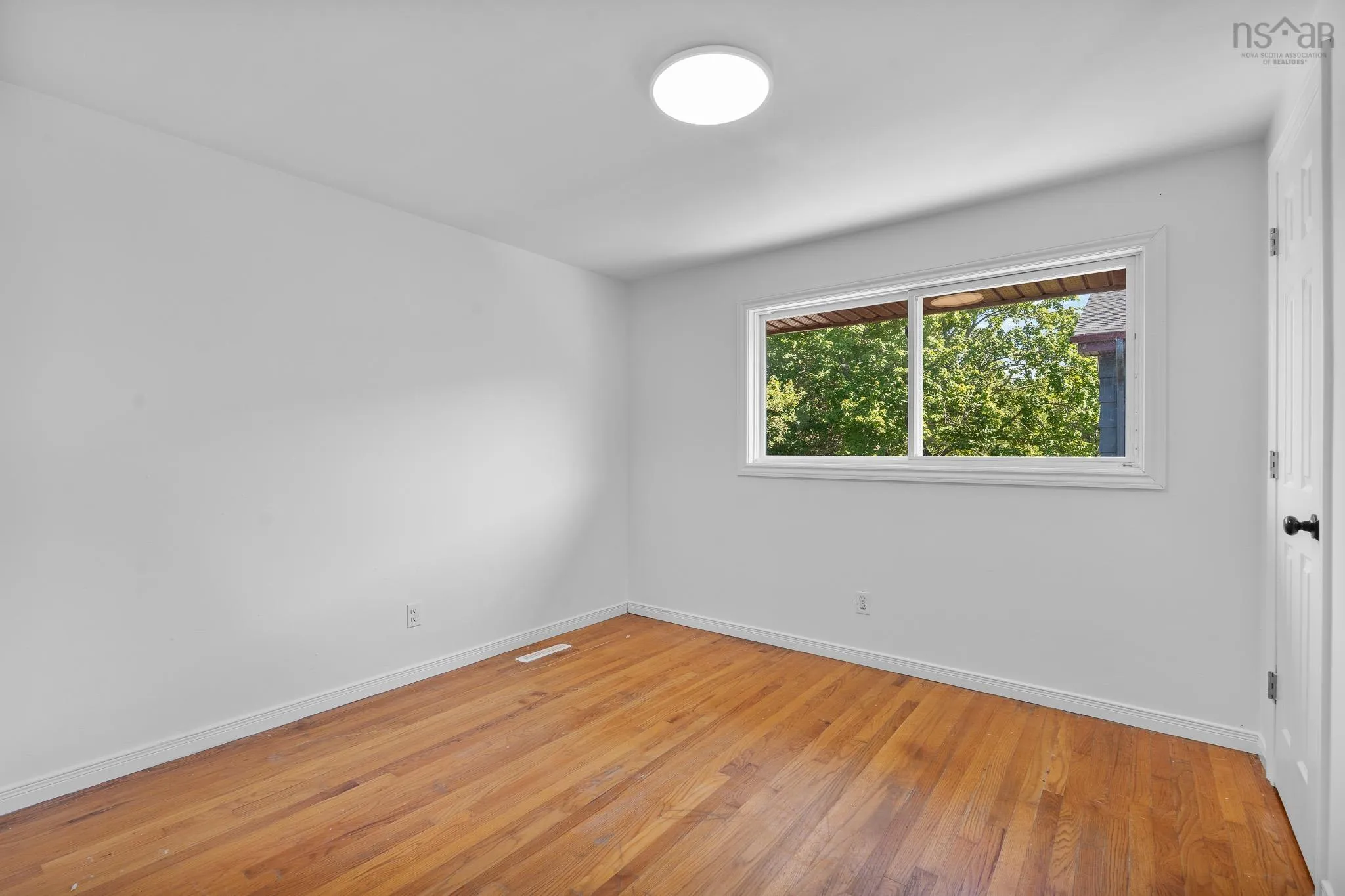 7&9 Herbert Street, Dartmouth, NS B2W 1J1, 12 Bedrooms Bedrooms, ,Residential Income,For Sale,Herbert,202522226