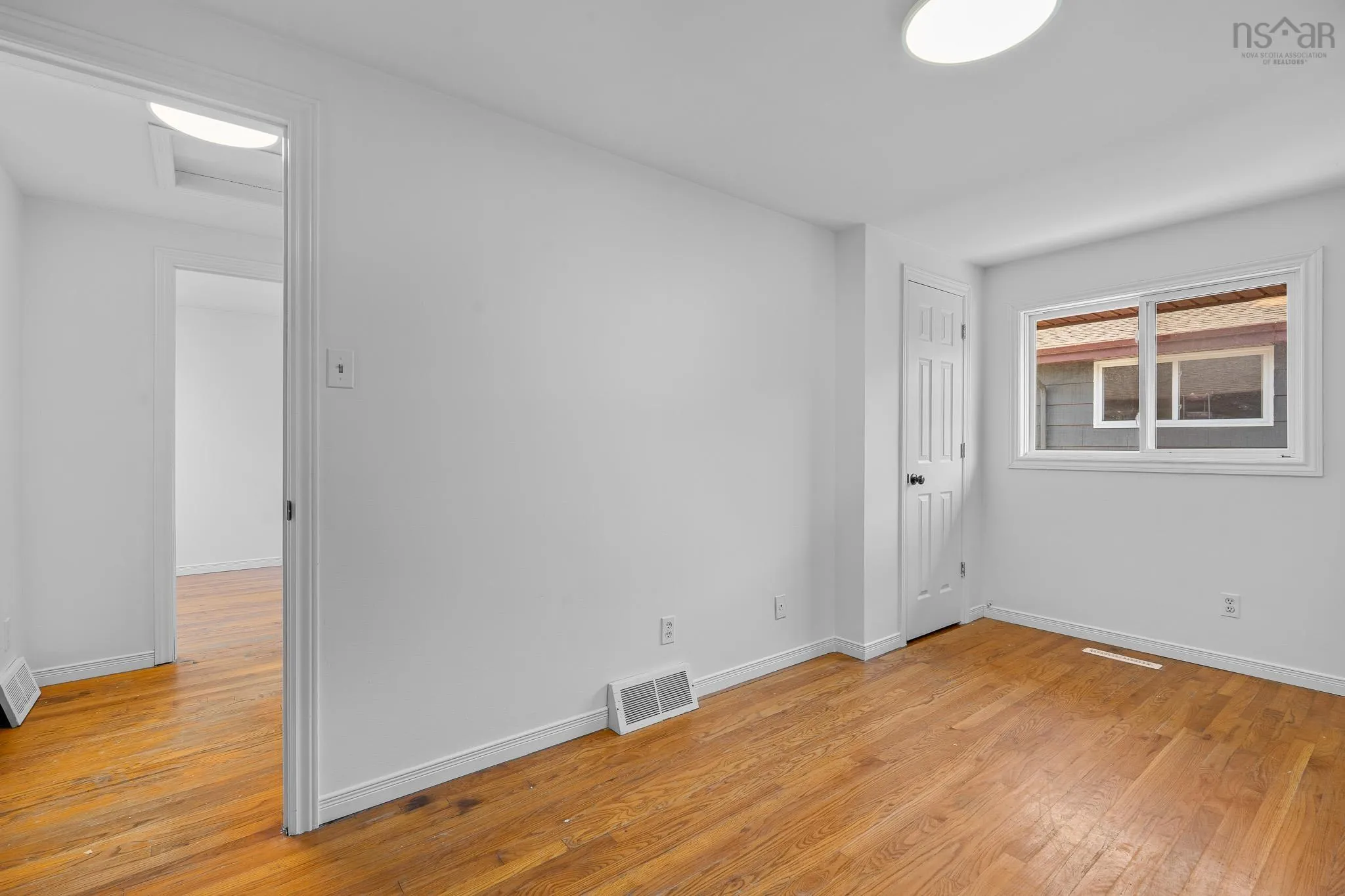 7&9 Herbert Street, Dartmouth, NS B2W 1J1, 12 Bedrooms Bedrooms, ,Residential Income,For Sale,Herbert,202522226