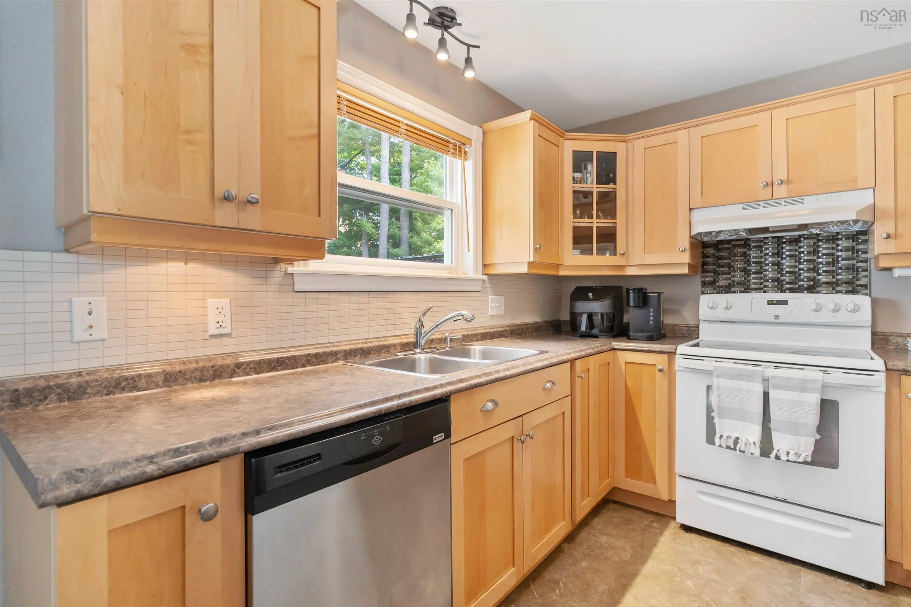 480 Glen Allan Drive, Bridgewater, NS B4V 0B1, 3 Bedrooms Bedrooms, ,3 BathroomsBathrooms,Residential,For Sale,Glen Allan,202522646