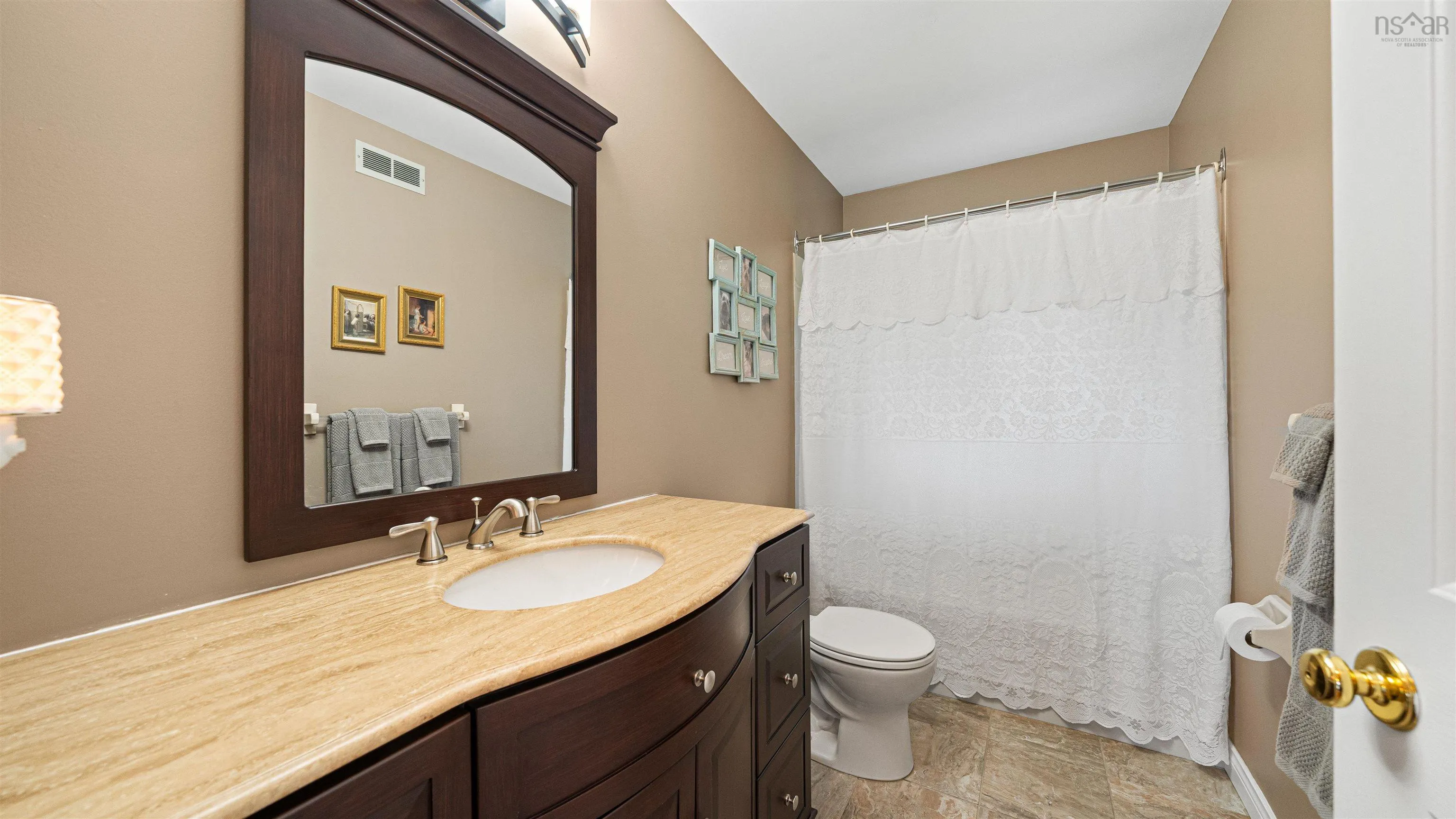 69 Carlisle Drive, Cole Harbour, NS B2V 1V8, 3 Bedrooms Bedrooms, ,2 BathroomsBathrooms,Residential,For Sale,Carlisle,202519092