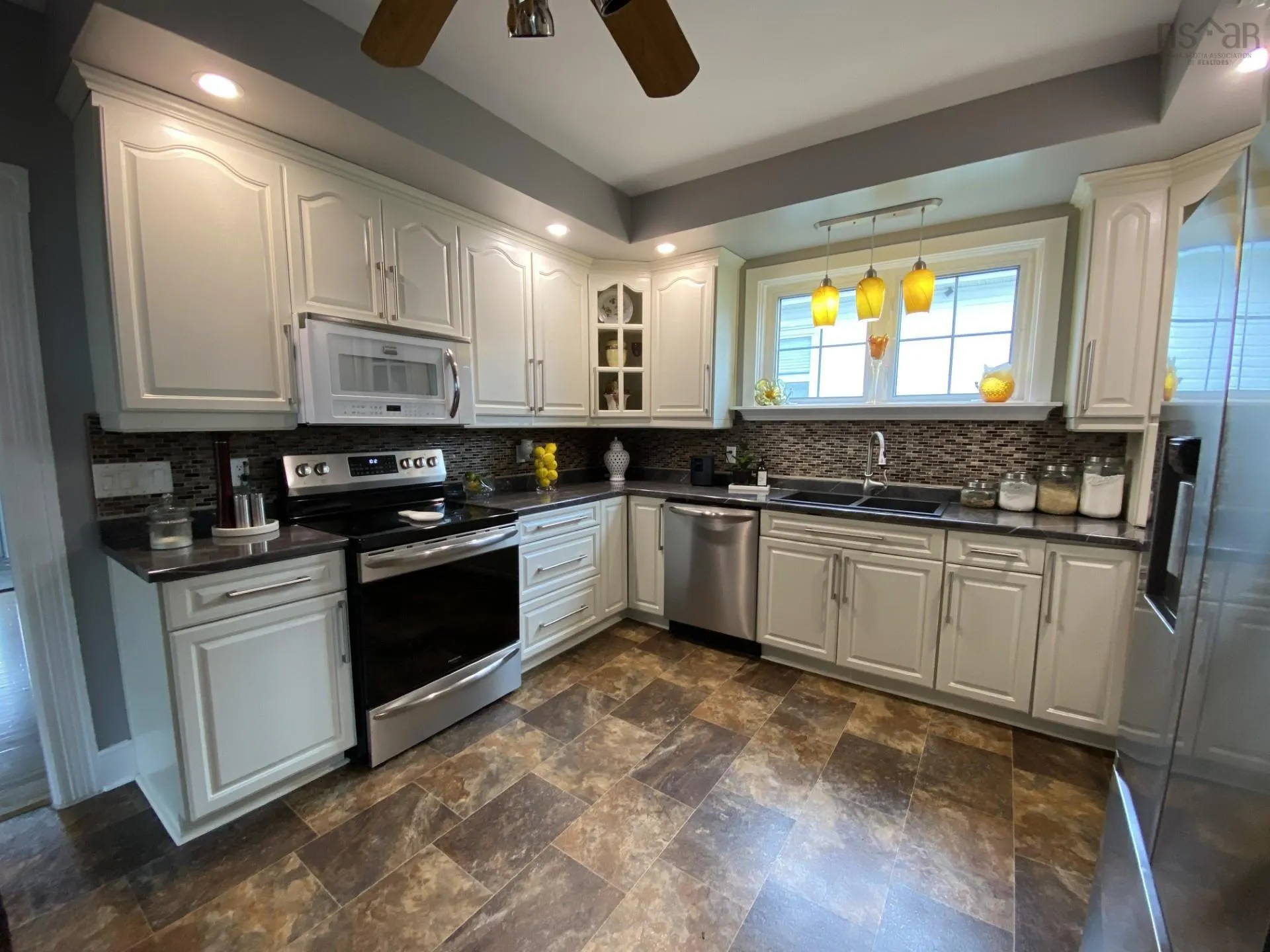76 Archibald Avenue, North Sydney, NS B2A 2X1, 4 Bedrooms Bedrooms, ,1 BathroomBathrooms,Residential,For Sale,Archibald,202511564