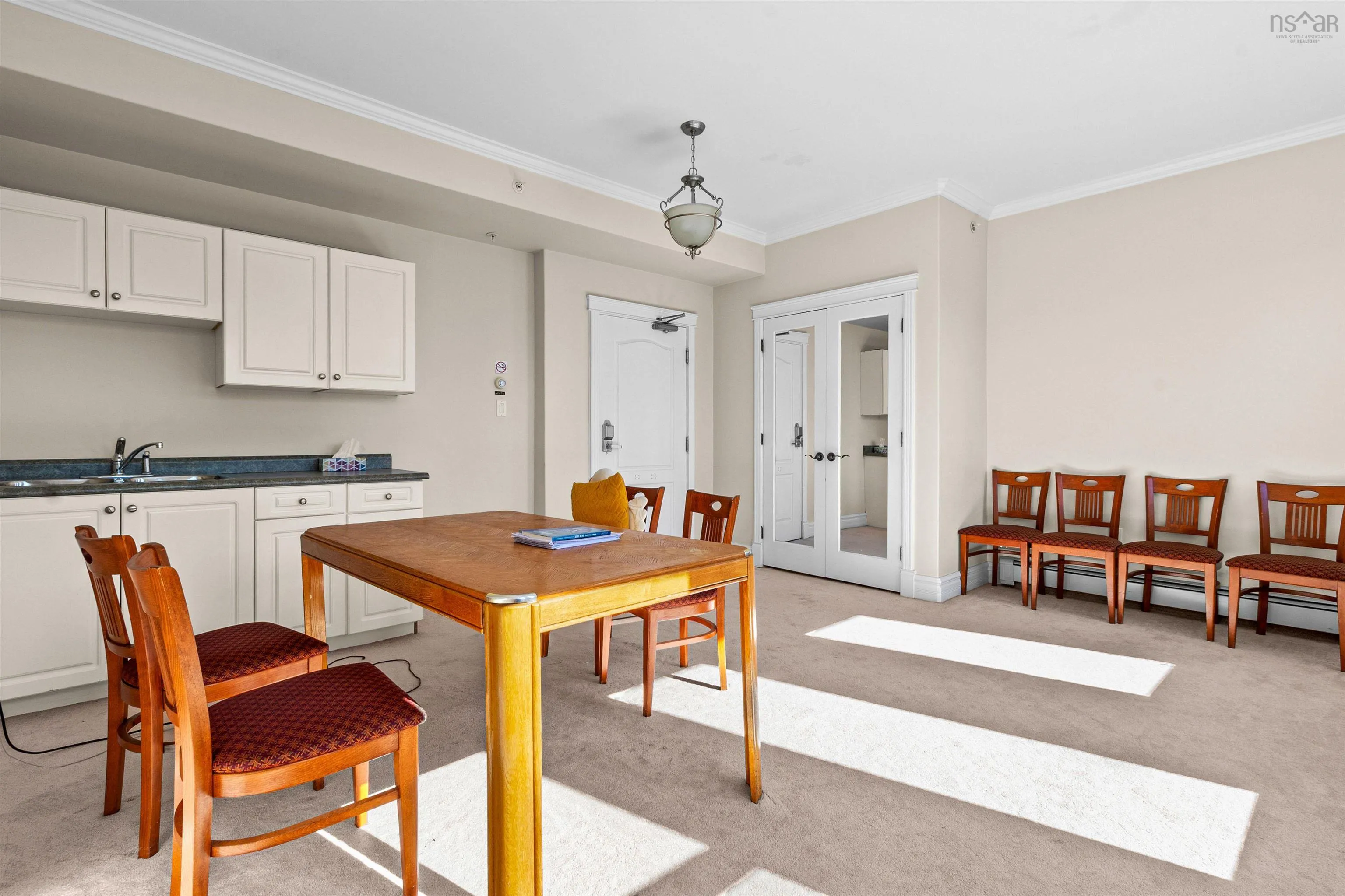 303-5523 Inglis Street, Halifax, NS B3H 1J9, 2 Bedrooms Bedrooms, ,2 BathroomsBathrooms,Residential,For Sale,Inglis,202522564