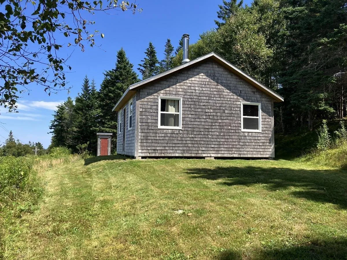 6989 Highway 16, Halfway Cove Ns B0h 1n0, 2 Bedrooms Bedrooms, ,Residential,For Sale,Highway 16,202509556