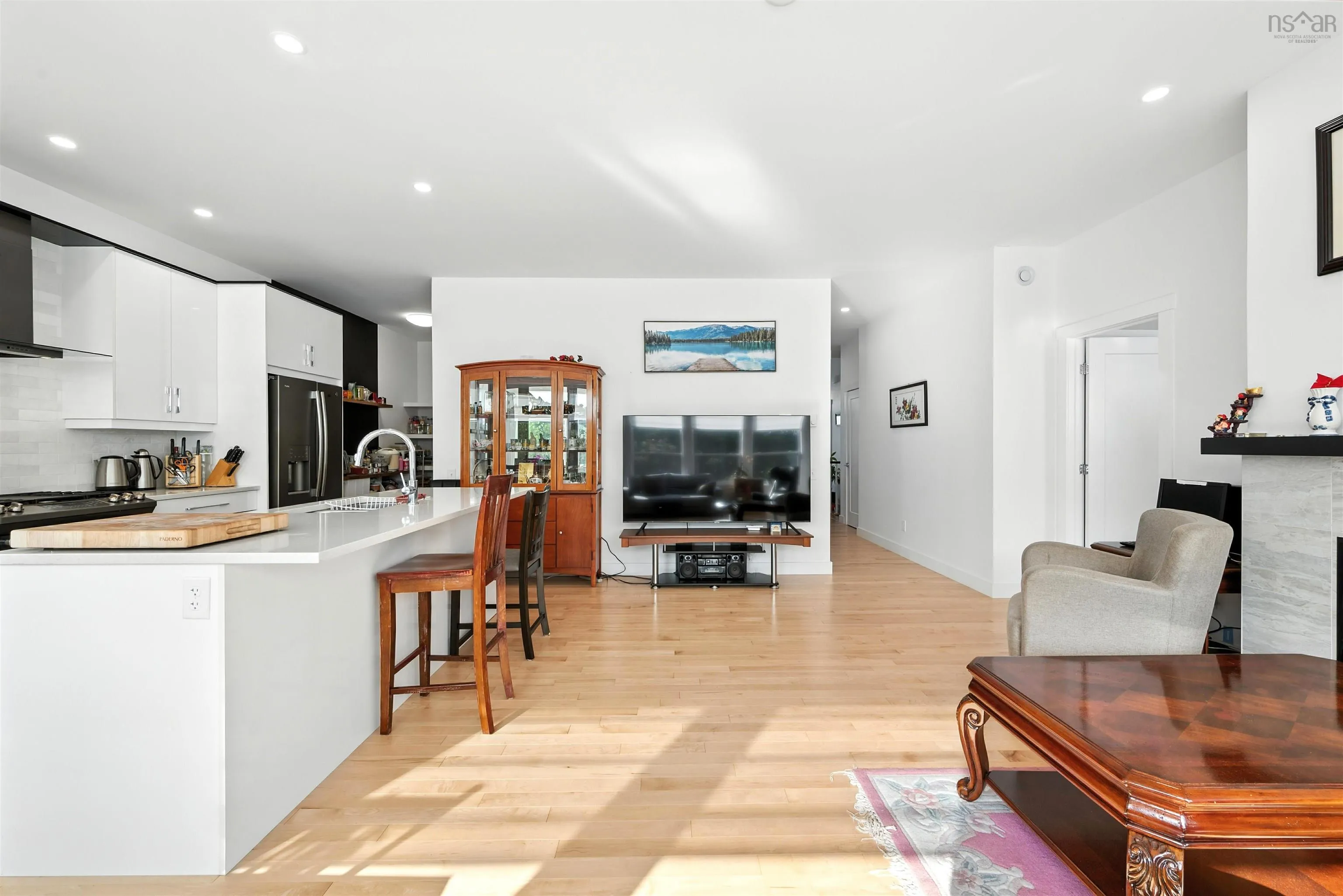20 Bradford Place, Bedford, NS B4B 0R6, 4 Bedrooms Bedrooms, ,4 BathroomsBathrooms,Residential,For Sale,Bradford,202518780