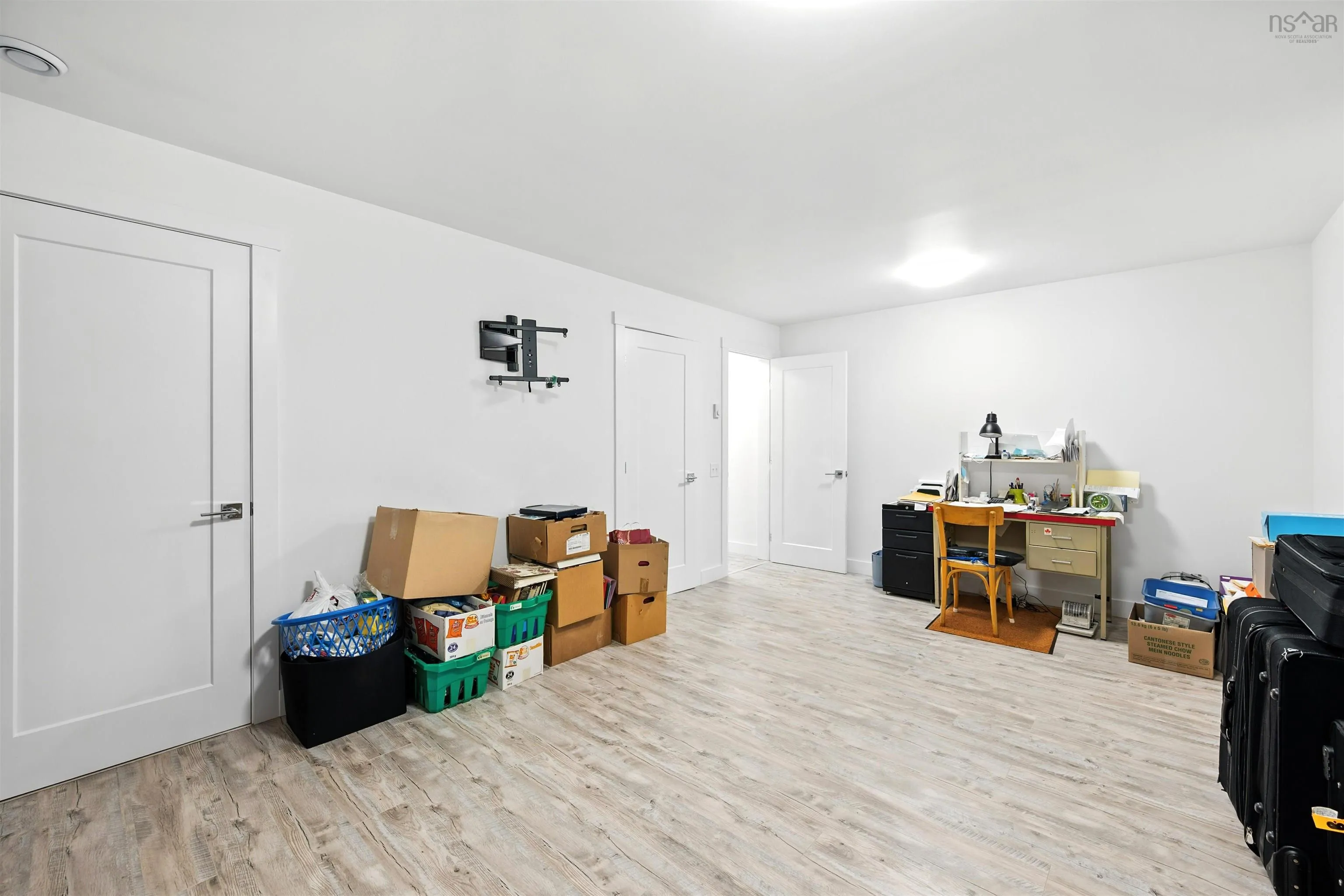 20 Bradford Place, Bedford, NS B4B 0R6, 4 Bedrooms Bedrooms, ,4 BathroomsBathrooms,Residential,For Sale,Bradford,202518780