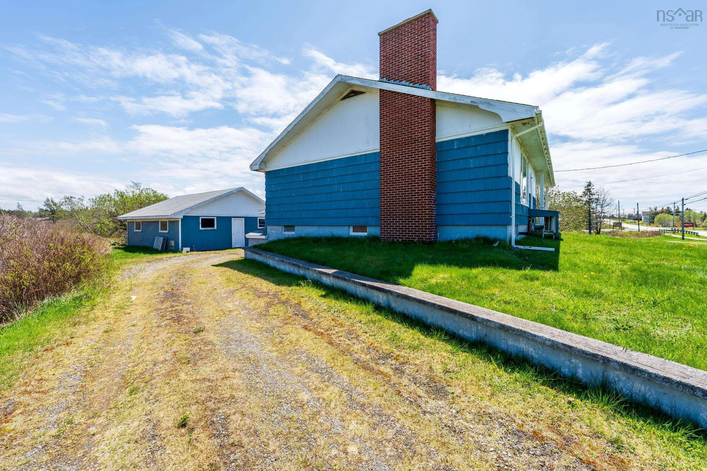 9490 Highway 1, Lower Saulnierville, NS B0W 2Z0, 4 Bedrooms Bedrooms, ,2 BathroomsBathrooms,Residential,For Sale,Highway 1,202511574