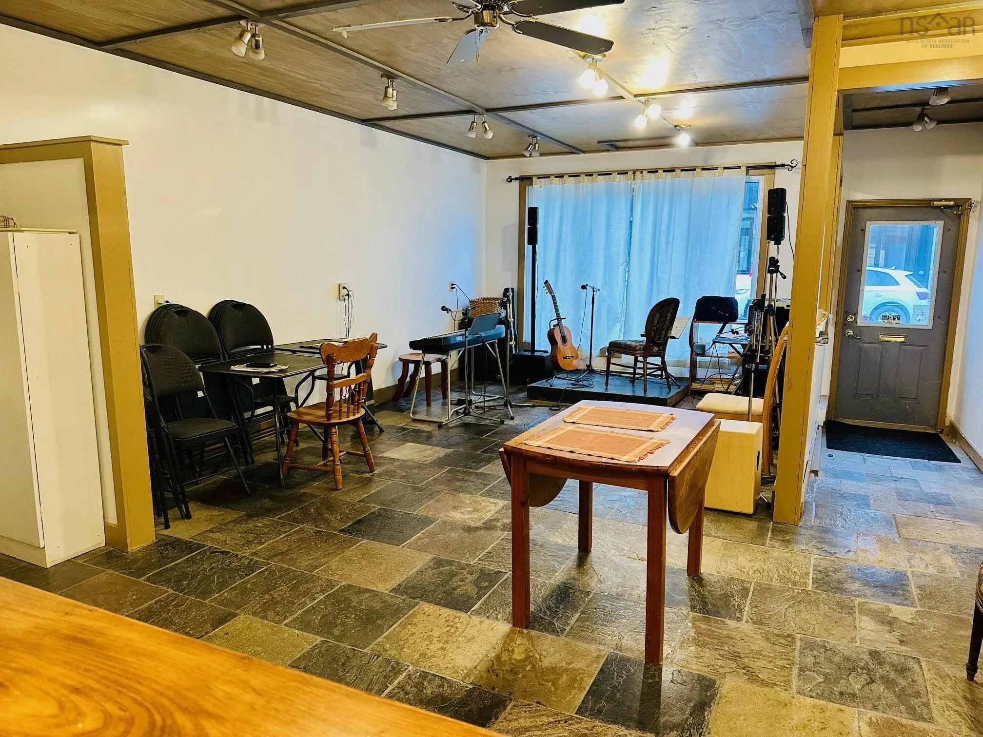 84 Portland Street, Dartmouth Ns B2y 1h6, ,Commercial Sale,For Sale,Portland,202501601