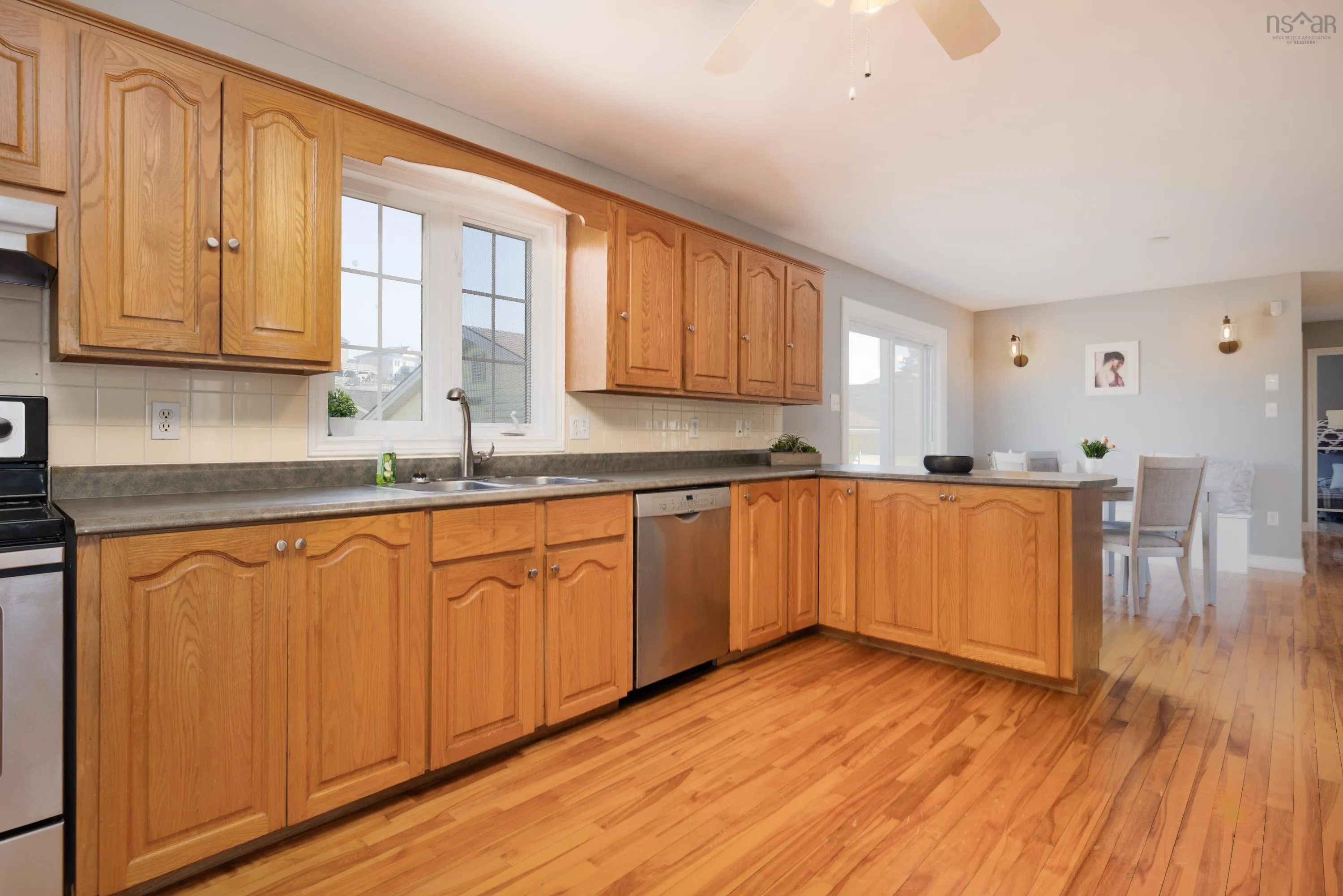 2210 Shore Road, Eastern Passage Ns B3g 1h6, 4 Bedrooms Bedrooms, ,4 BathroomsBathrooms,Residential,For Sale,Shore,202505247