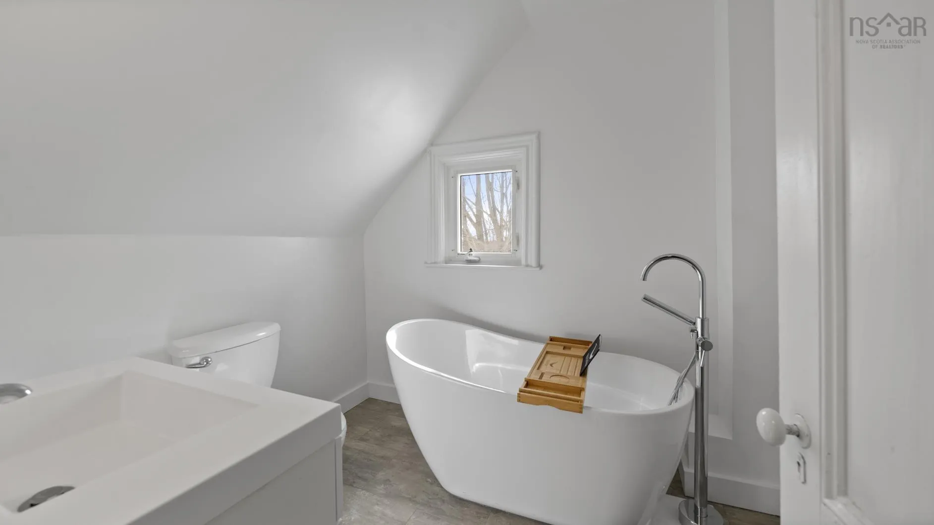 74 Duke Street, Truro Ns B2n 2a6, 3 Bedrooms Bedrooms, ,2 BathroomsBathrooms,Residential,For Sale,Duke,202503377