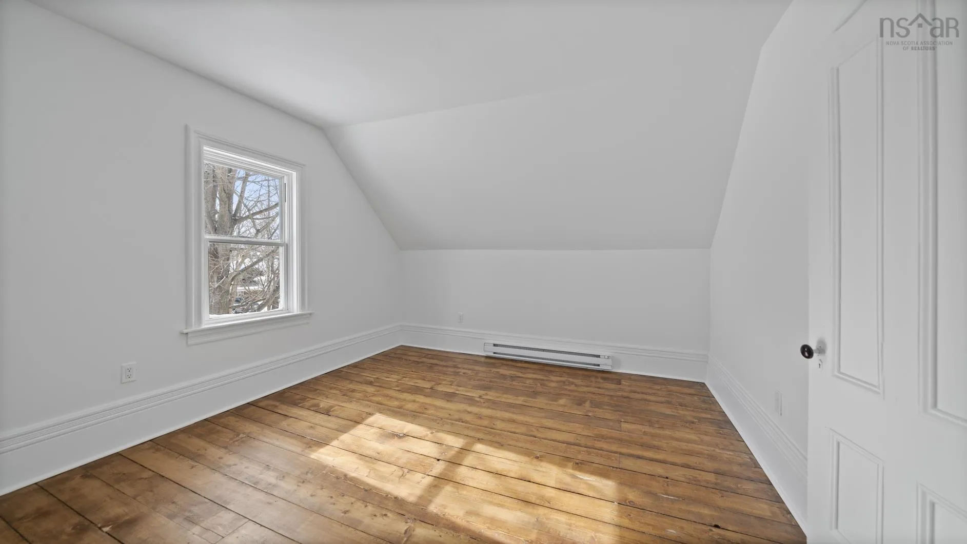 74 Duke Street, Truro Ns B2n 2a6, 3 Bedrooms Bedrooms, ,2 BathroomsBathrooms,Residential,For Sale,Duke,202503377