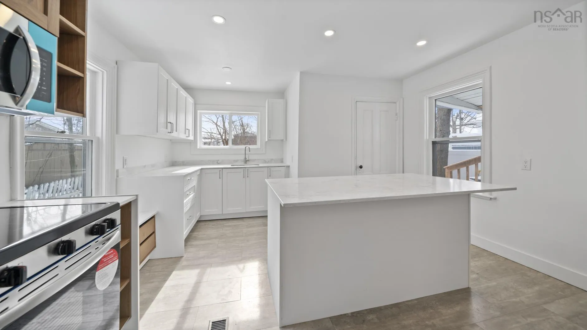 74 Duke Street, Truro Ns B2n 2a6, 3 Bedrooms Bedrooms, ,2 BathroomsBathrooms,Residential,For Sale,Duke,202503377