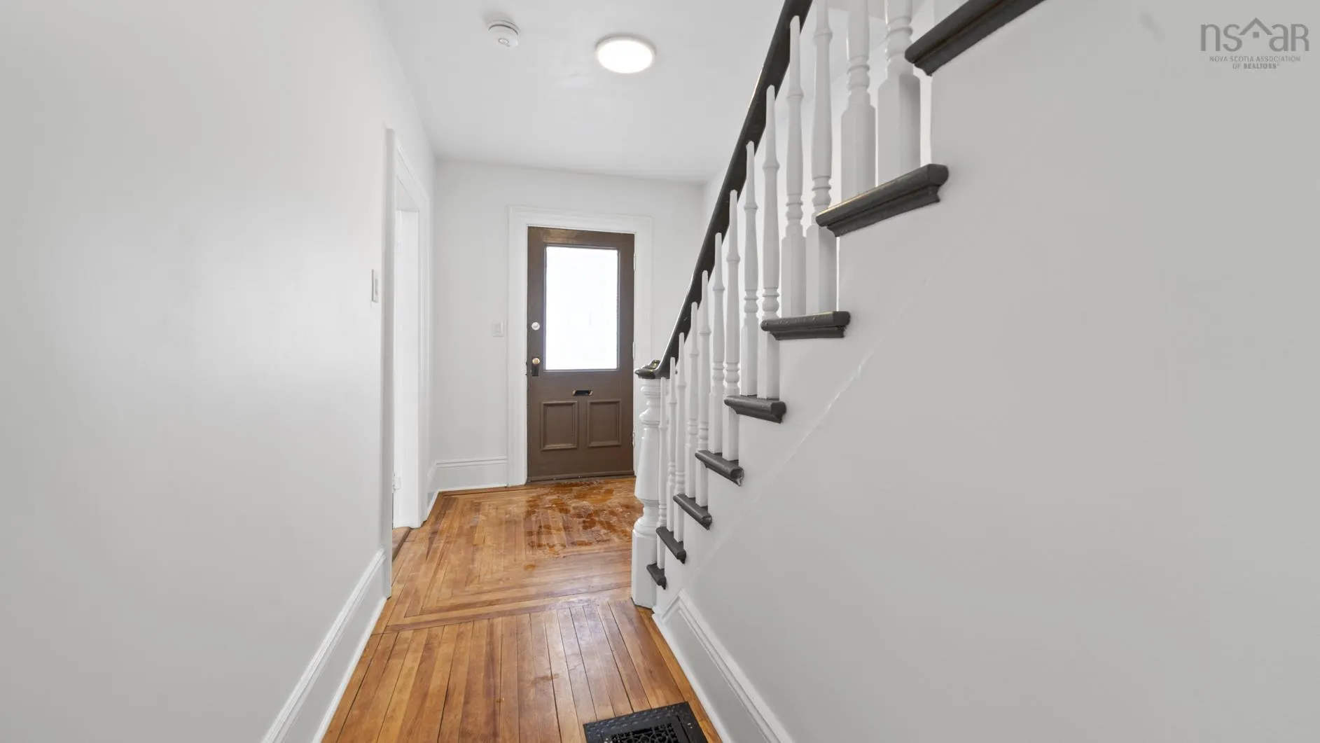 74 Duke Street, Truro Ns B2n 2a6, 3 Bedrooms Bedrooms, ,2 BathroomsBathrooms,Residential,For Sale,Duke,202503377