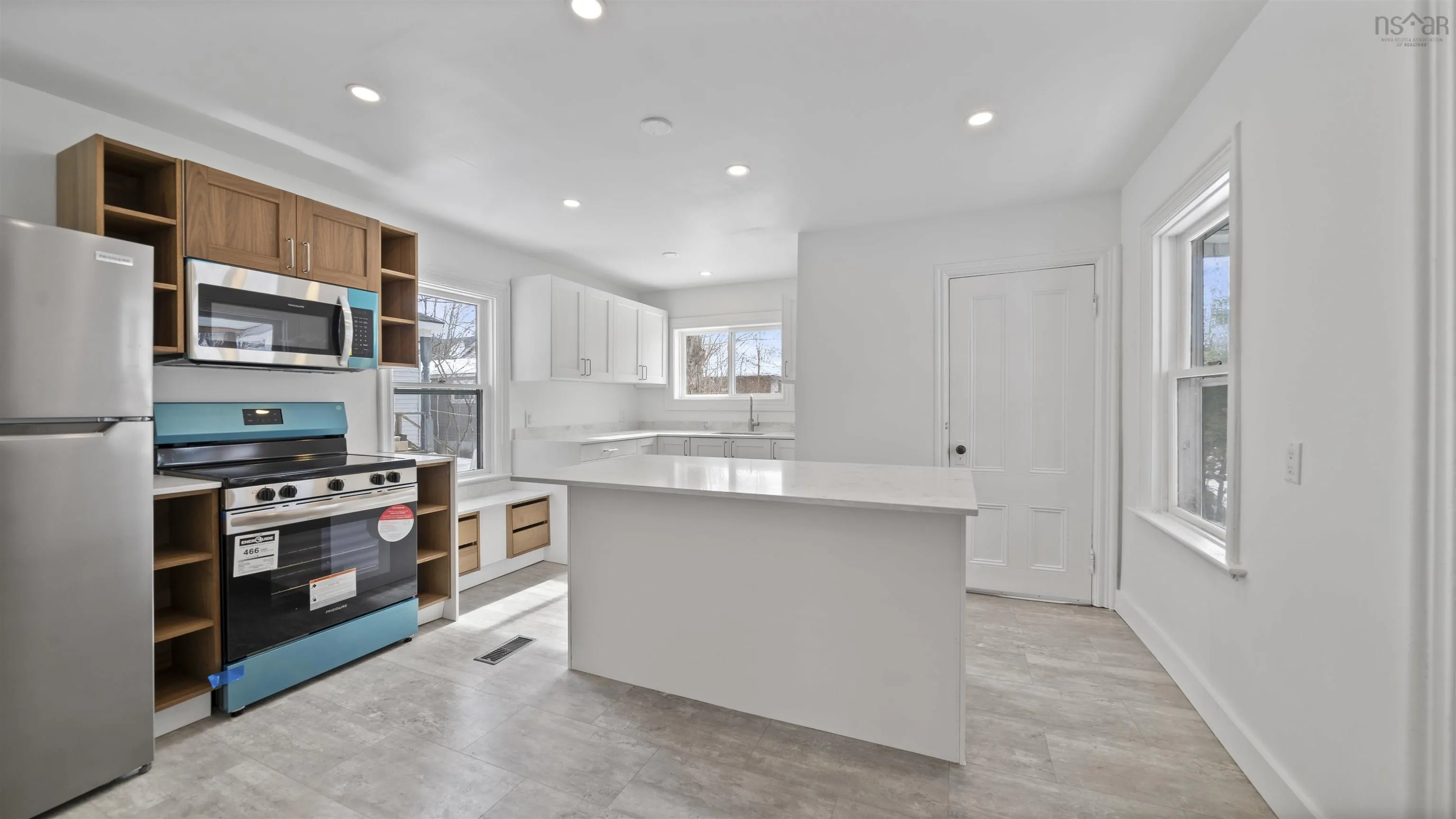 74 Duke Street, Truro Ns B2n 2a6, 3 Bedrooms Bedrooms, ,2 BathroomsBathrooms,Residential,For Sale,Duke,202503377