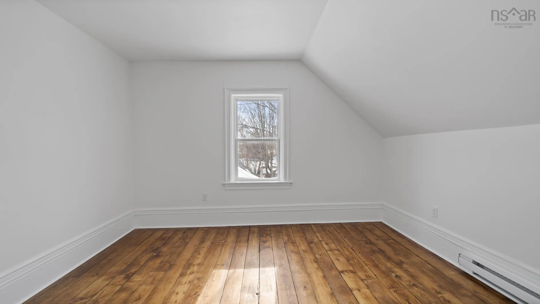 74 Duke Street, Truro Ns B2n 2a6, 3 Bedrooms Bedrooms, ,2 BathroomsBathrooms,Residential,For Sale,Duke,202503377