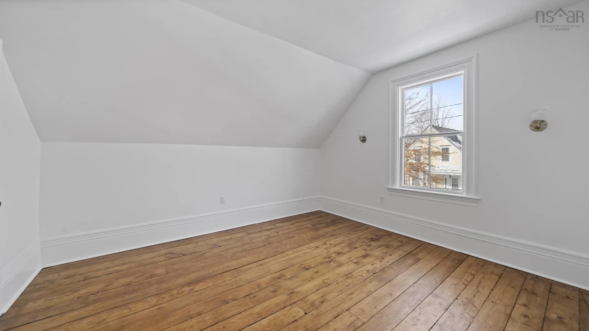 74 Duke Street, Truro Ns B2n 2a6, 3 Bedrooms Bedrooms, ,2 BathroomsBathrooms,Residential,For Sale,Duke,202503377