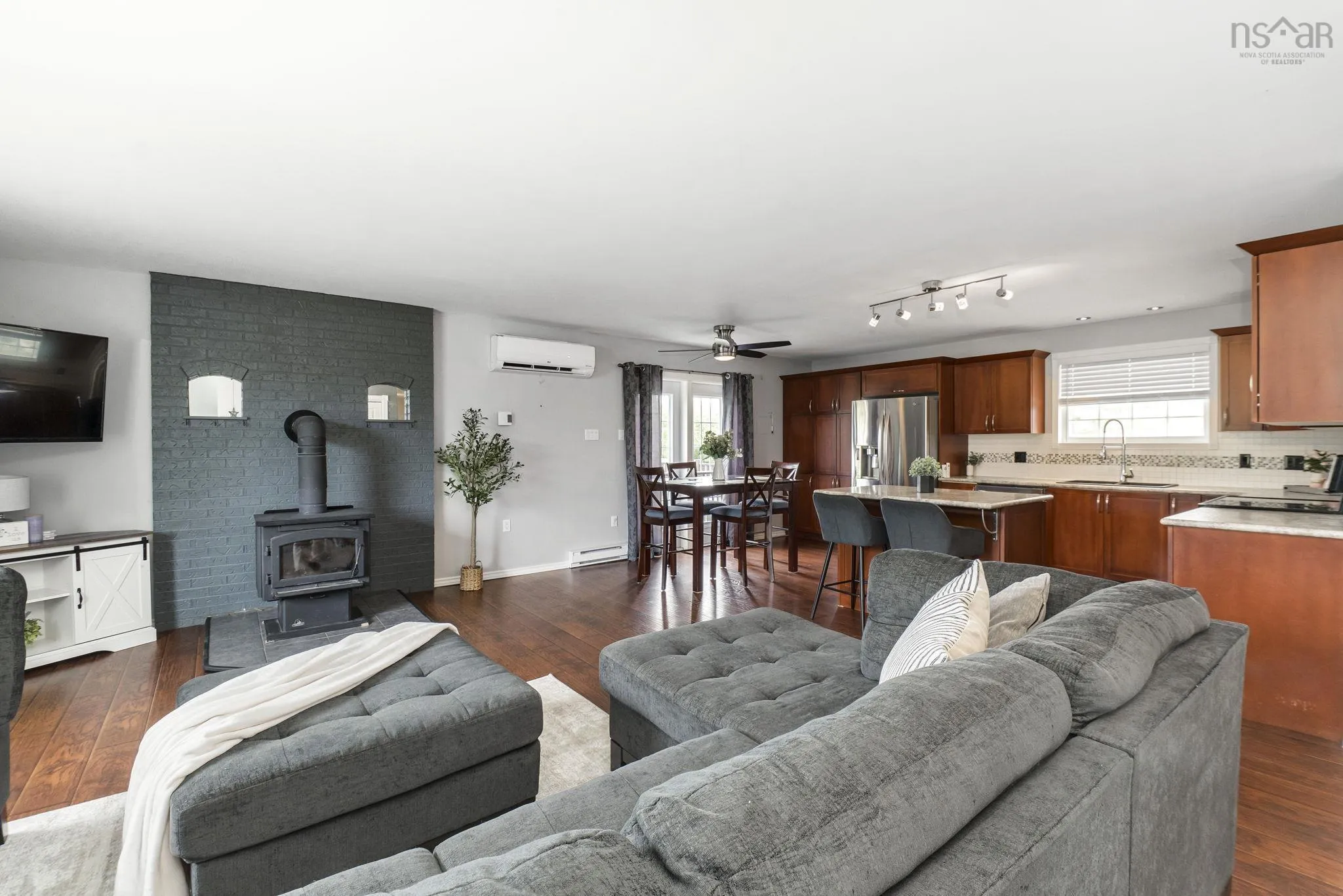 1389 Highway 2, Lantz, NS B2S 1Z5, 4 Bedrooms Bedrooms, ,3 BathroomsBathrooms,Residential,For Sale,Highway 2,202517474