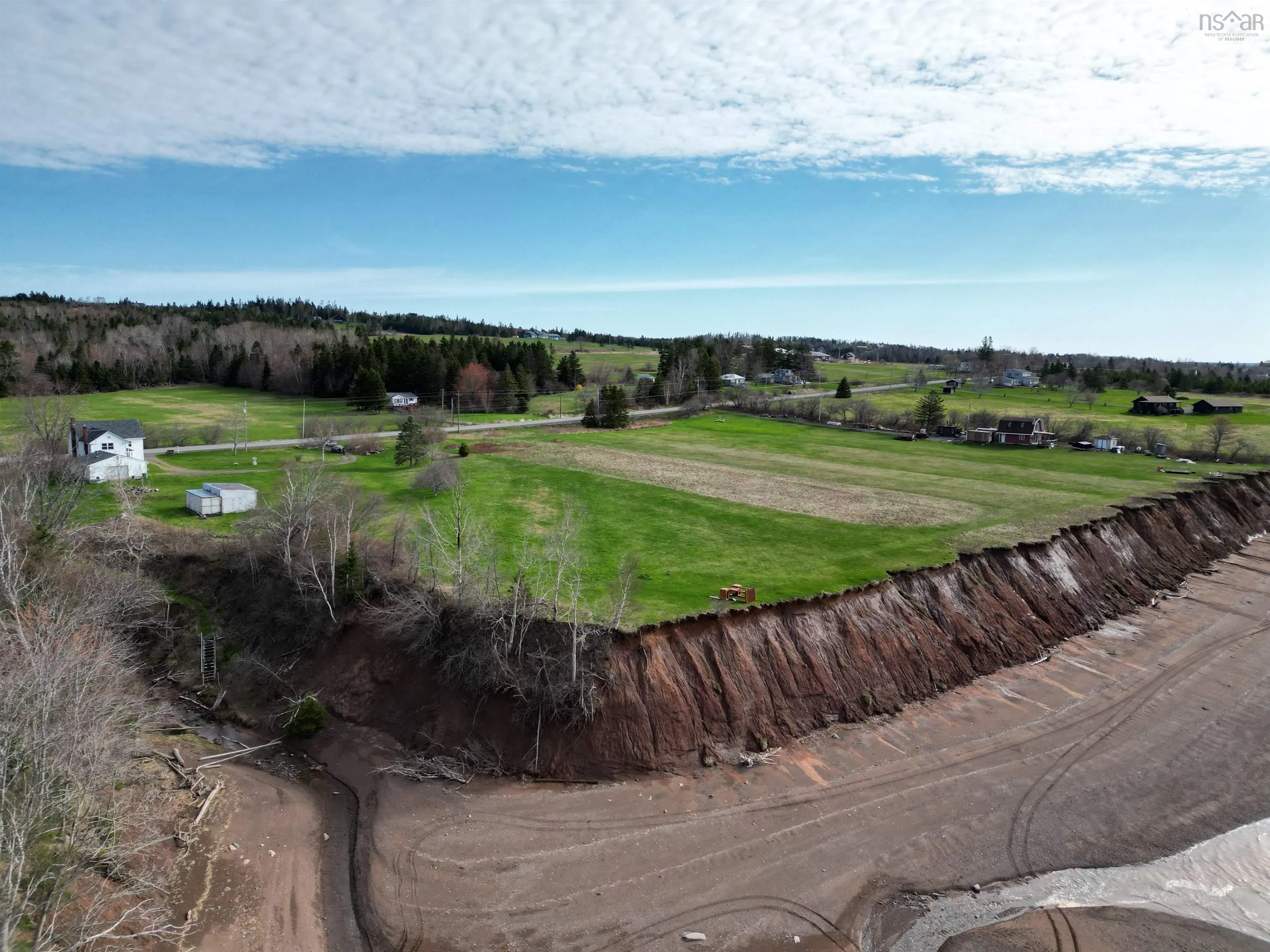 4308 Highway 2, Upper Economy Ns B0m 1b0, 5 Bedrooms Bedrooms, ,2 BathroomsBathrooms,Residential,For Sale,Highway 2,202423628