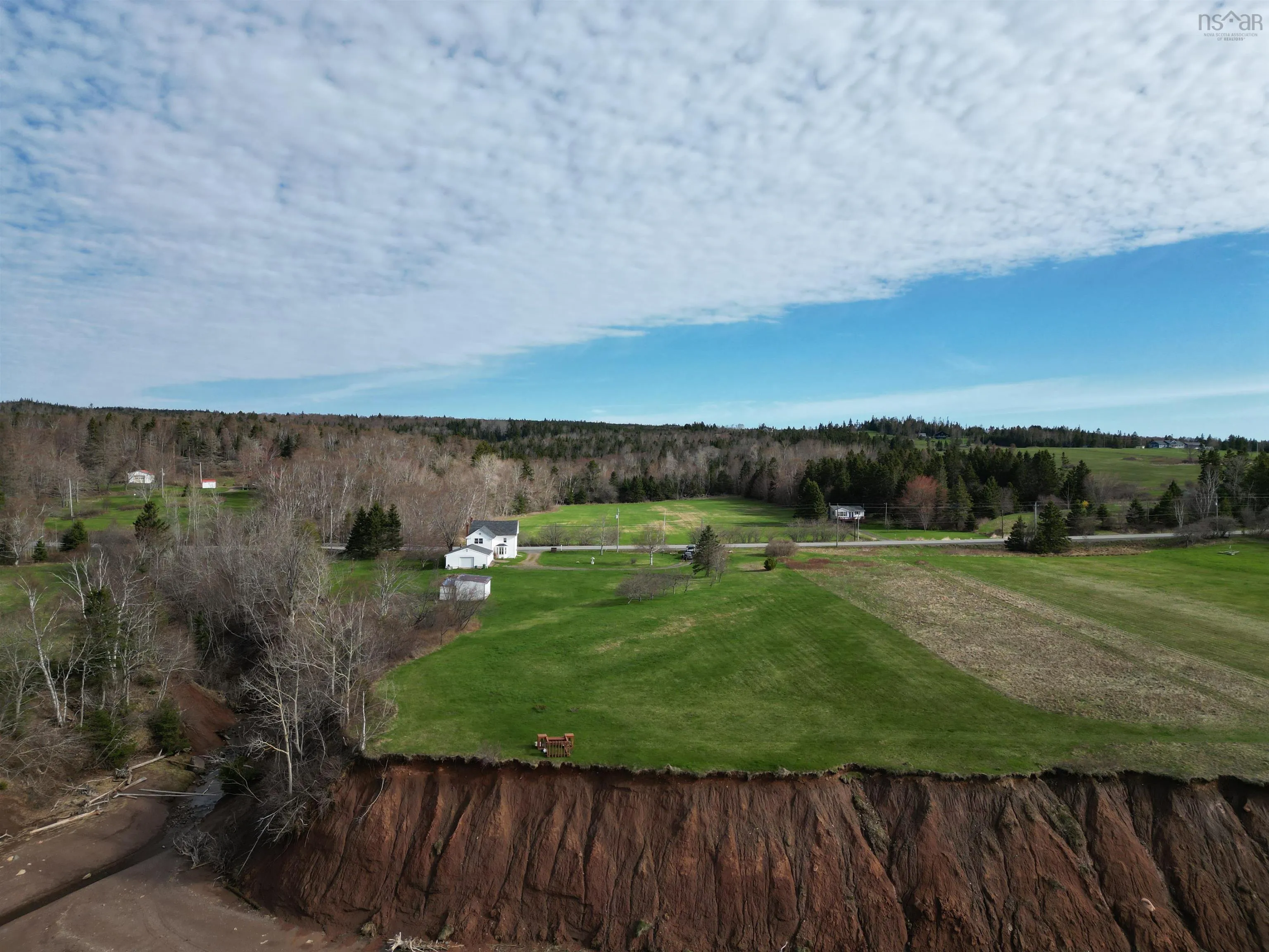 4308 Highway 2, Upper Economy Ns B0m 1b0, 5 Bedrooms Bedrooms, ,2 BathroomsBathrooms,Residential,For Sale,Highway 2,202423628