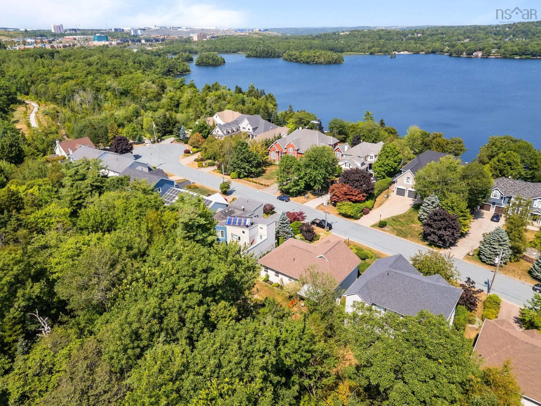 124 Lakeshore Park Terrace, Dartmouth, NS B3A 4Z4, 4 Bedrooms Bedrooms, ,3 BathroomsBathrooms,Residential,For Sale,Lakeshore Park,202520593