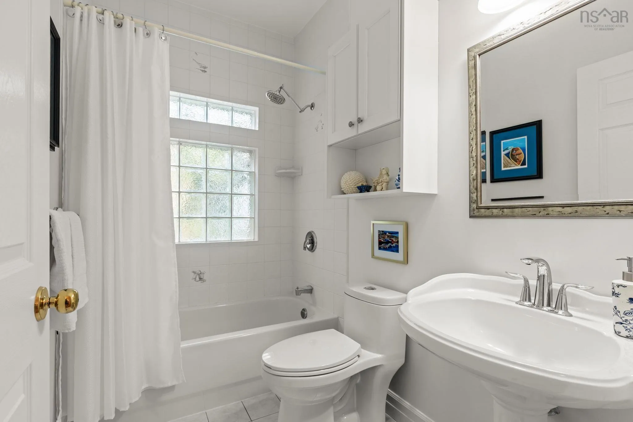 124 Lakeshore Park Terrace, Dartmouth, NS B3A 4Z4, 4 Bedrooms Bedrooms, ,3 BathroomsBathrooms,Residential,For Sale,Lakeshore Park,202520593