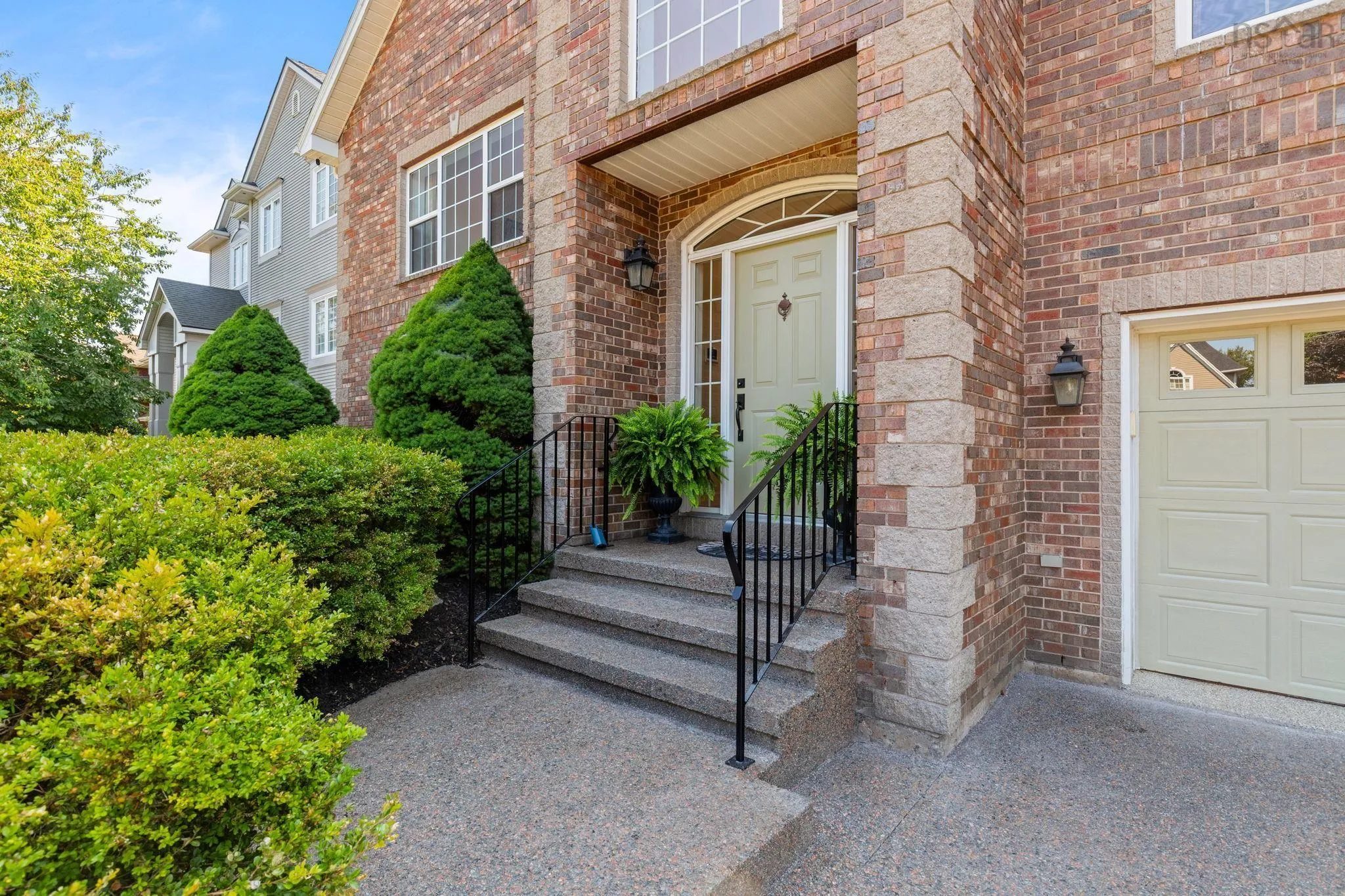 124 Lakeshore Park Terrace, Dartmouth, NS B3A 4Z4, 4 Bedrooms Bedrooms, ,3 BathroomsBathrooms,Residential,For Sale,Lakeshore Park,202520593