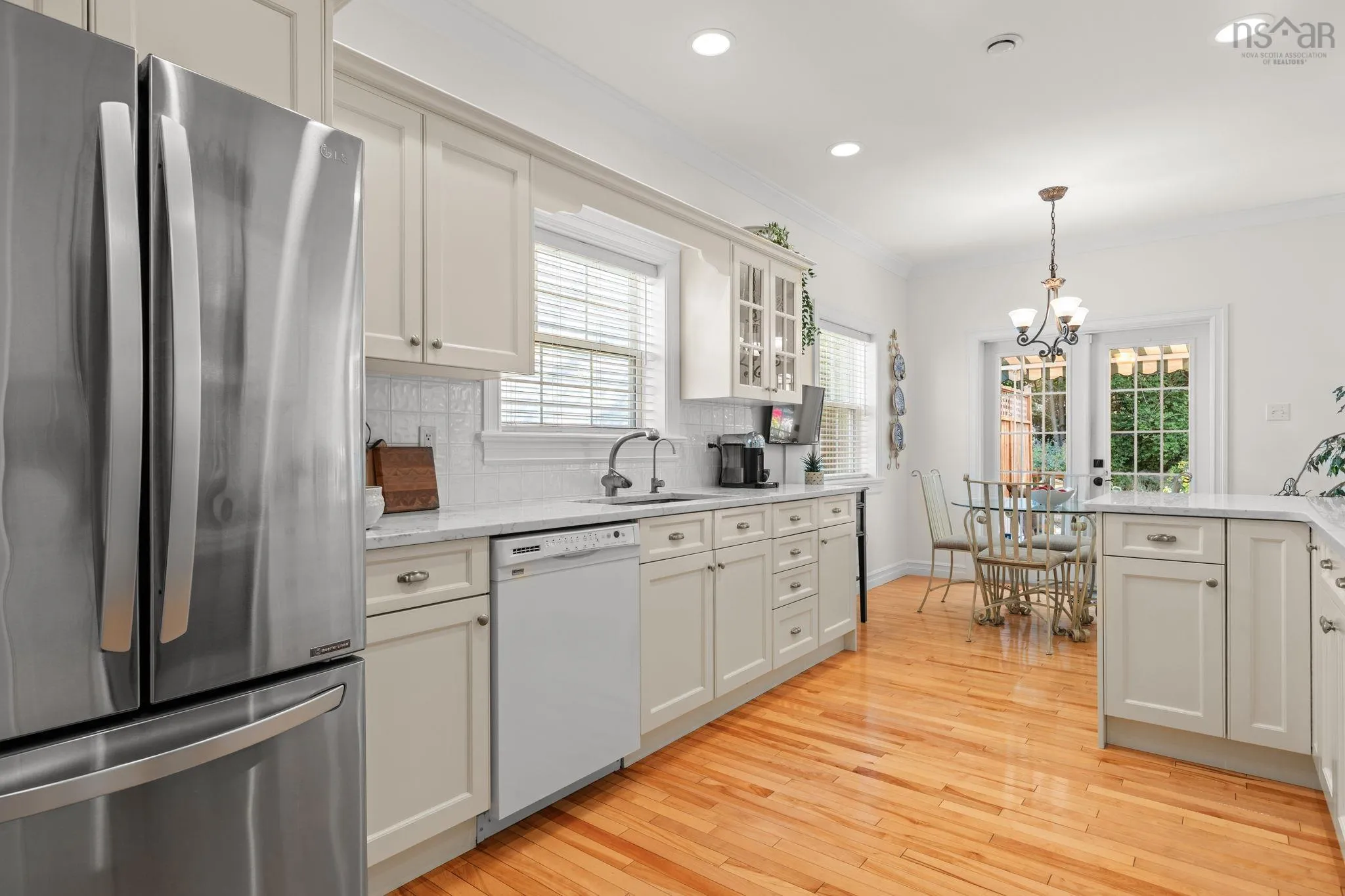 124 Lakeshore Park Terrace, Dartmouth, NS B3A 4Z4, 4 Bedrooms Bedrooms, ,3 BathroomsBathrooms,Residential,For Sale,Lakeshore Park,202520593