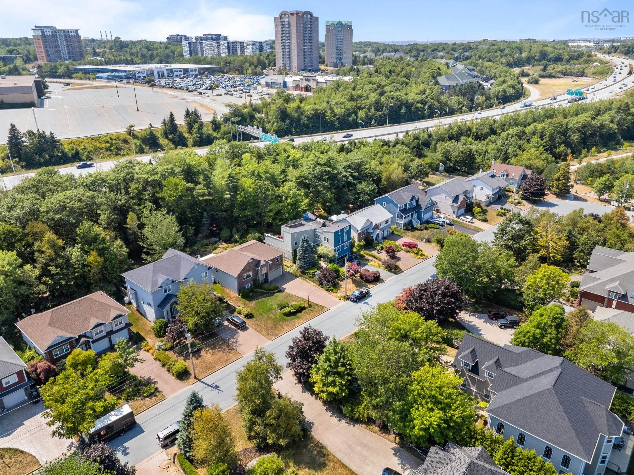 124 Lakeshore Park Terrace, Dartmouth, NS B3A 4Z4, 4 Bedrooms Bedrooms, ,3 BathroomsBathrooms,Residential,For Sale,Lakeshore Park,202520593