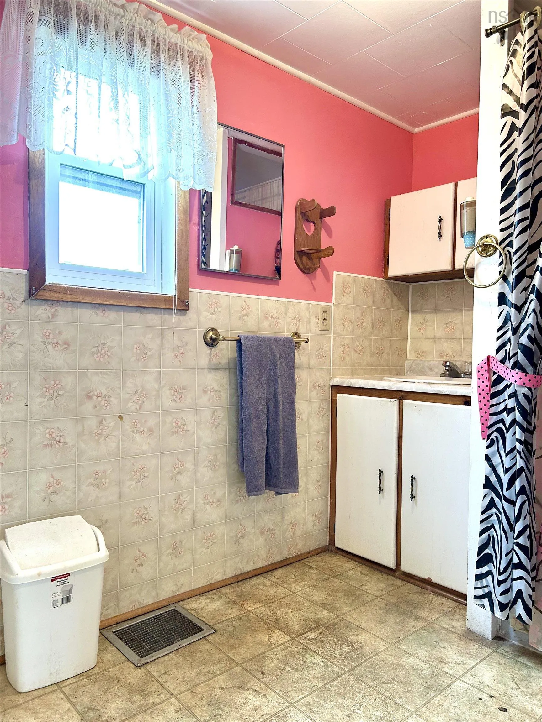 773 Lower Cove Road, Lower Cove, NS B0L 1A0, 4 Bedrooms Bedrooms, ,2 BathroomsBathrooms,Residential,For Sale,Lower Cove,202511011