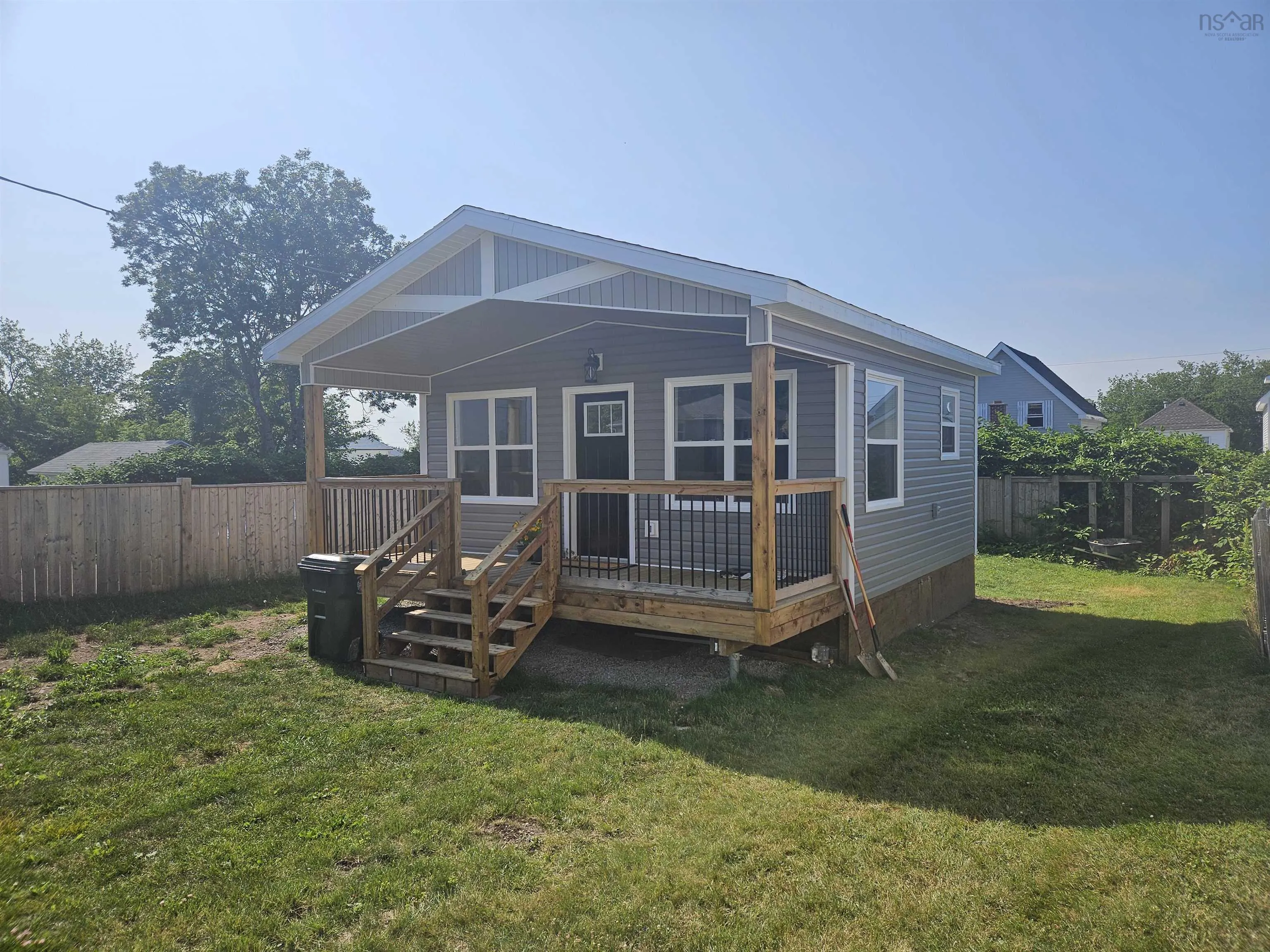 3 Cornwall Street, Amherst, NS B4H 1H3, 1 Bedroom Bedrooms, ,1 BathroomBathrooms,Residential,For Sale,Cornwall,202519292