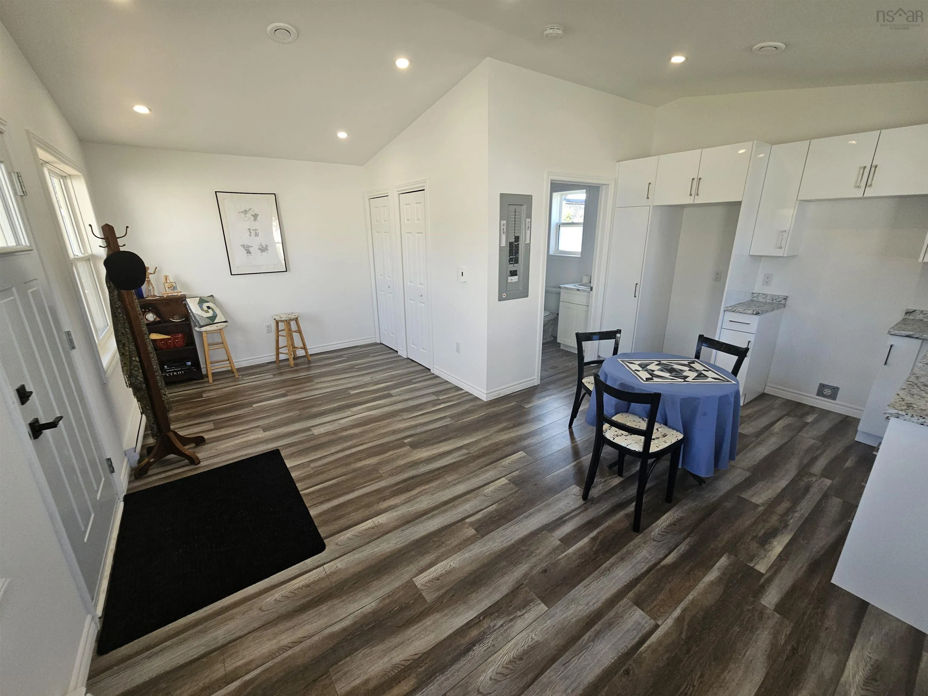 3 Cornwall Street, Amherst, NS B4H 1H3, 1 Bedroom Bedrooms, ,1 BathroomBathrooms,Residential,For Sale,Cornwall,202519292