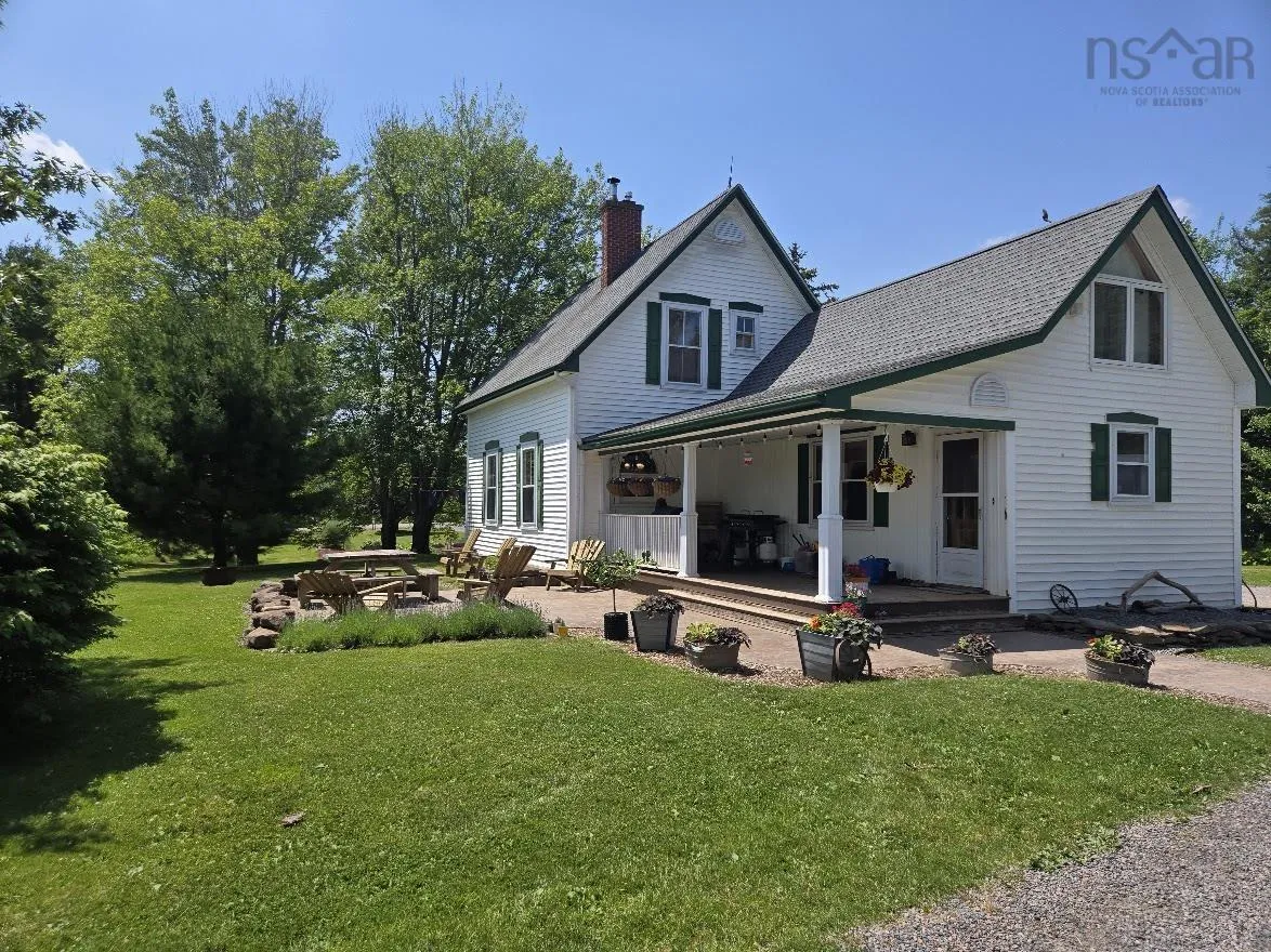 510 Sand Point Road, Barrachois, NS B0K 1V0, 3 Bedrooms Bedrooms, ,2 BathroomsBathrooms,Residential,For Sale,Sand Point,202520579