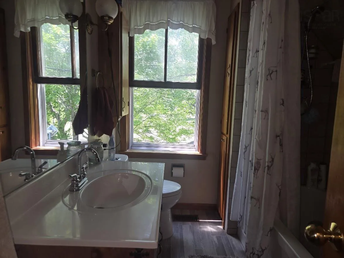 510 Sand Point Road, Barrachois, NS B0K 1V0, 3 Bedrooms Bedrooms, ,2 BathroomsBathrooms,Residential,For Sale,Sand Point,202520579