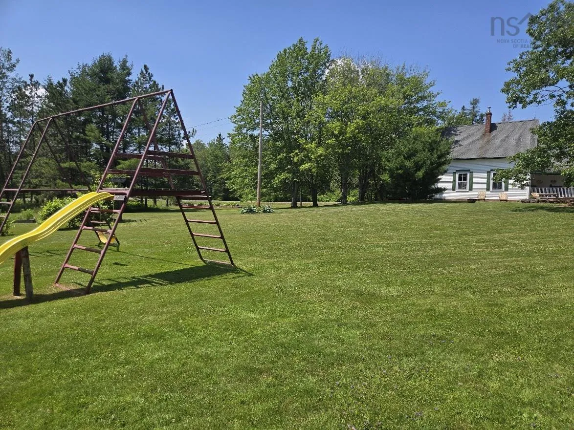 510 Sand Point Road, Barrachois, NS B0K 1V0, 3 Bedrooms Bedrooms, ,2 BathroomsBathrooms,Residential,For Sale,Sand Point,202520579