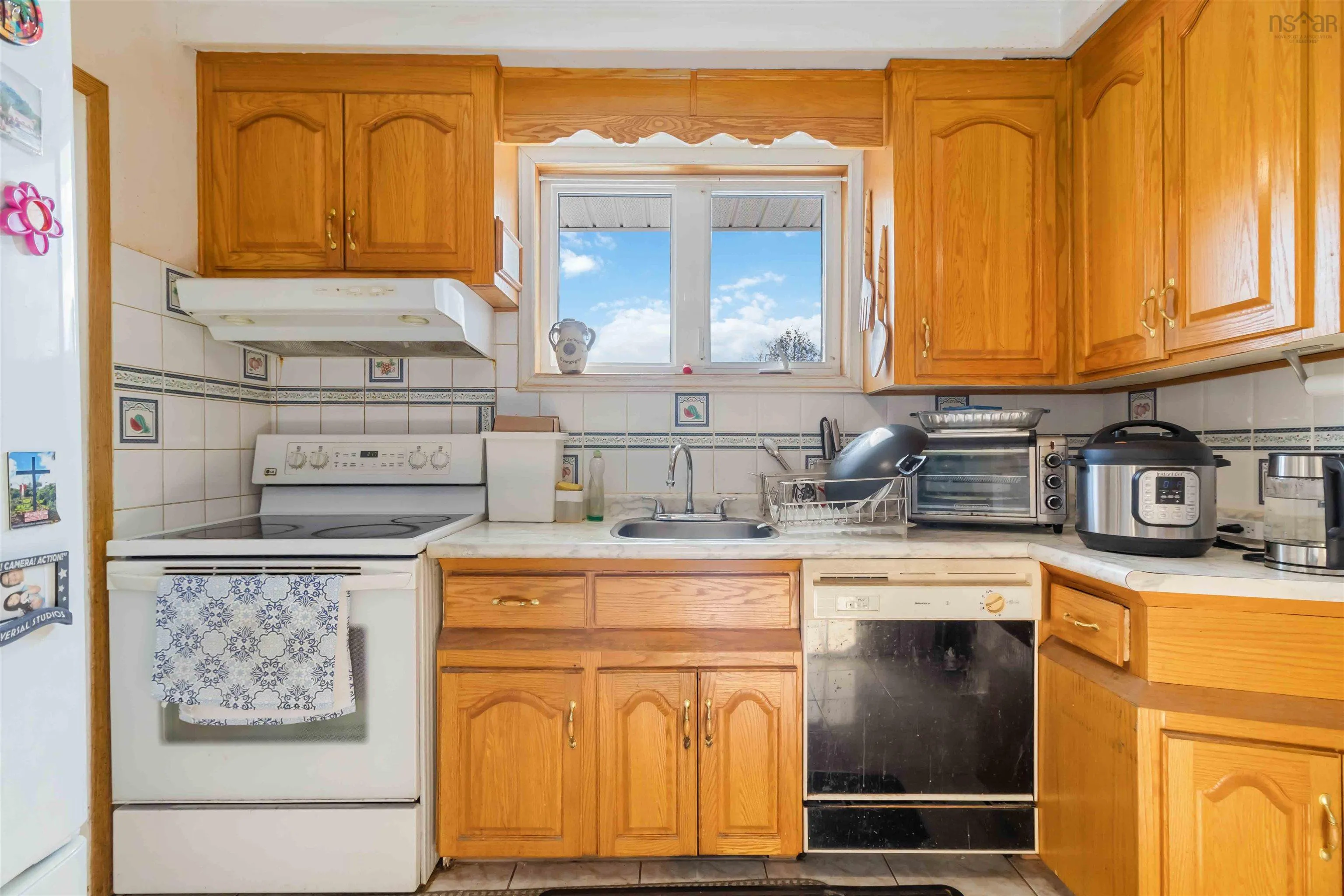 83 Woodland Avenue, Dartmouth Ns B3a 3k4, 3 Bedrooms Bedrooms, ,2 BathroomsBathrooms,Residential,For Sale,Woodland,202505283
