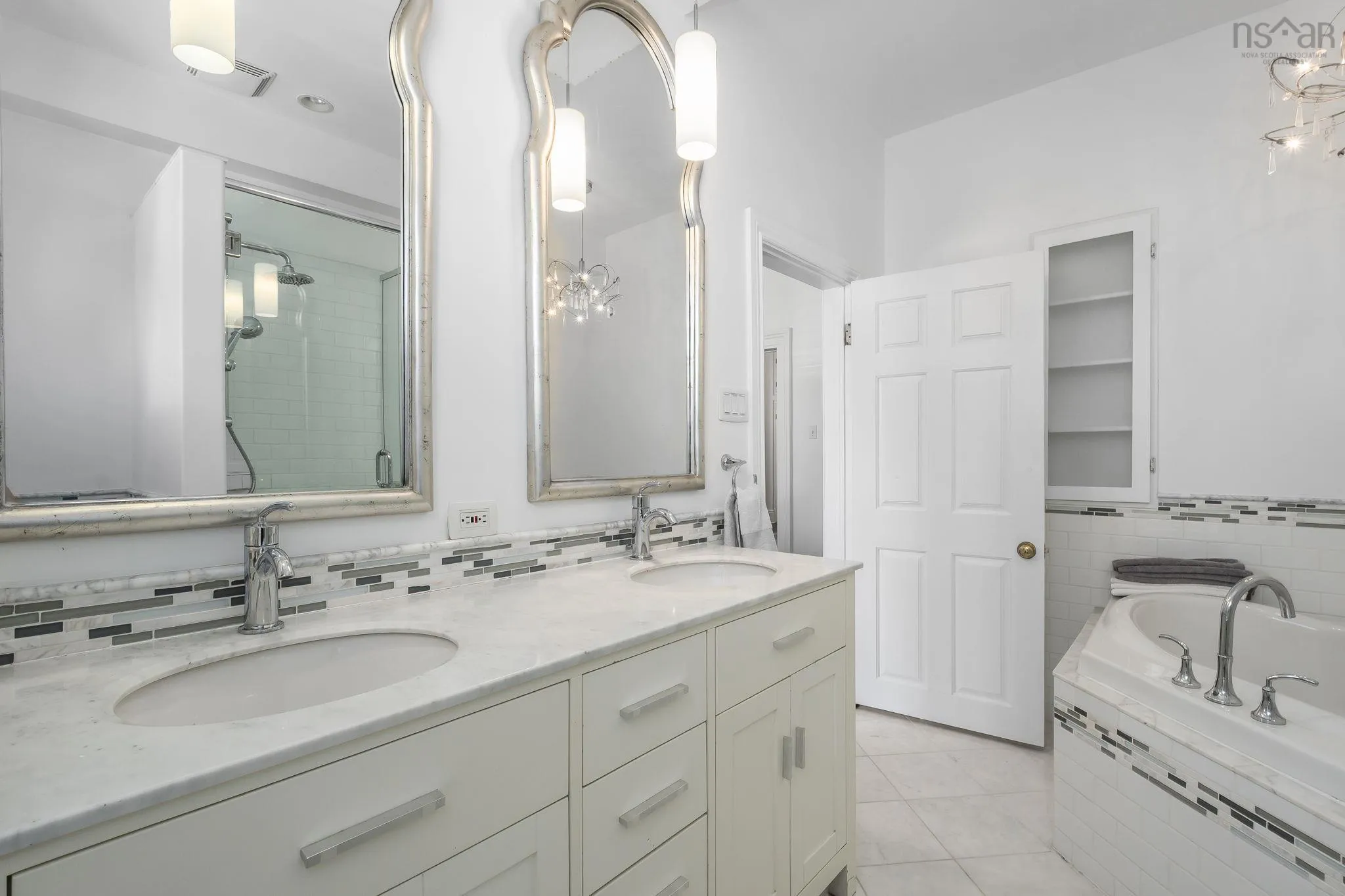 2138 Brunswick Street, Halifax, NS B3K 2Y8, 4 Bedrooms Bedrooms, ,3 BathroomsBathrooms,Residential,For Sale,Brunswick,202522091