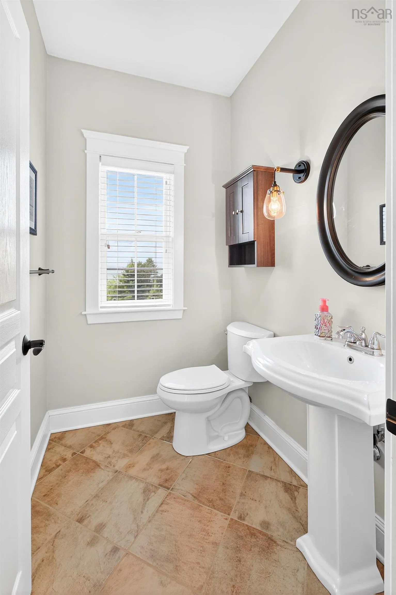 22 Helens Avenue, Georges River, NS B1Y 3G4, 4 Bedrooms Bedrooms, ,3 BathroomsBathrooms,Residential,For Sale,Helens Avenue,202520967