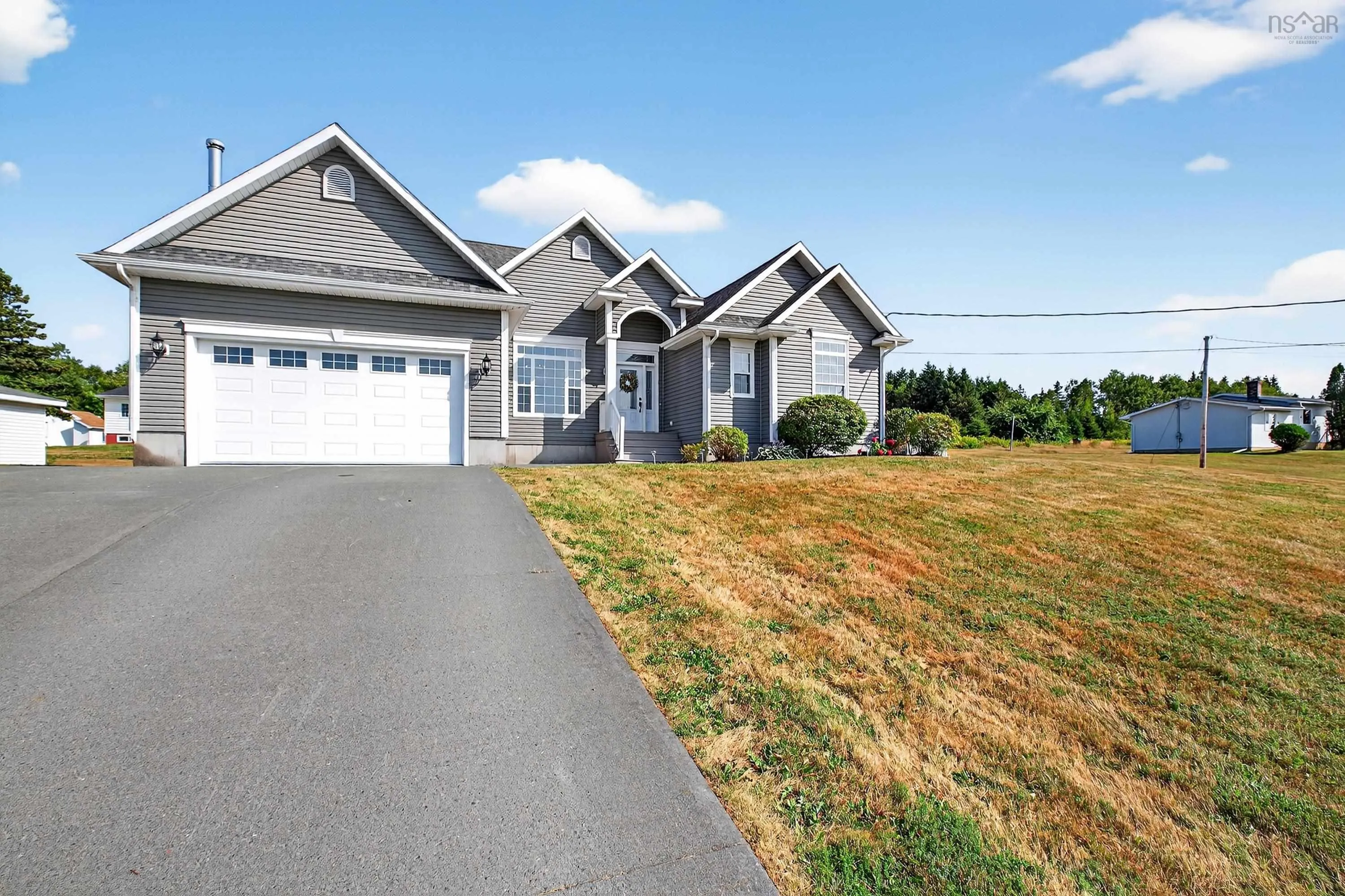 22 Helens Avenue, Georges River, NS B1Y 3G4, 4 Bedrooms Bedrooms, ,3 BathroomsBathrooms,Residential,For Sale,Helens Avenue,202520967