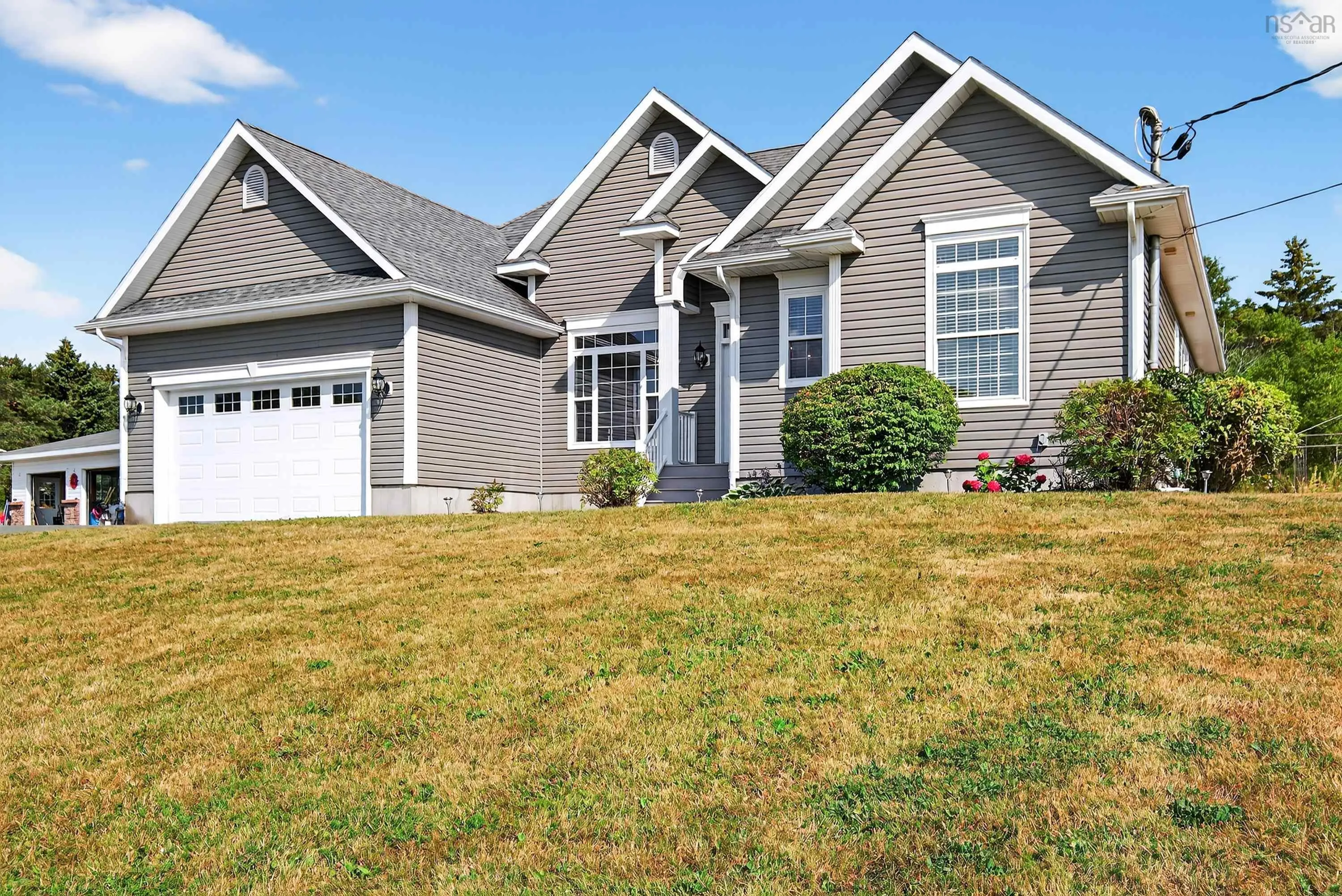 22 Helens Avenue, Georges River, NS B1Y 3G4, 4 Bedrooms Bedrooms, ,3 BathroomsBathrooms,Residential,For Sale,Helens Avenue,202520967