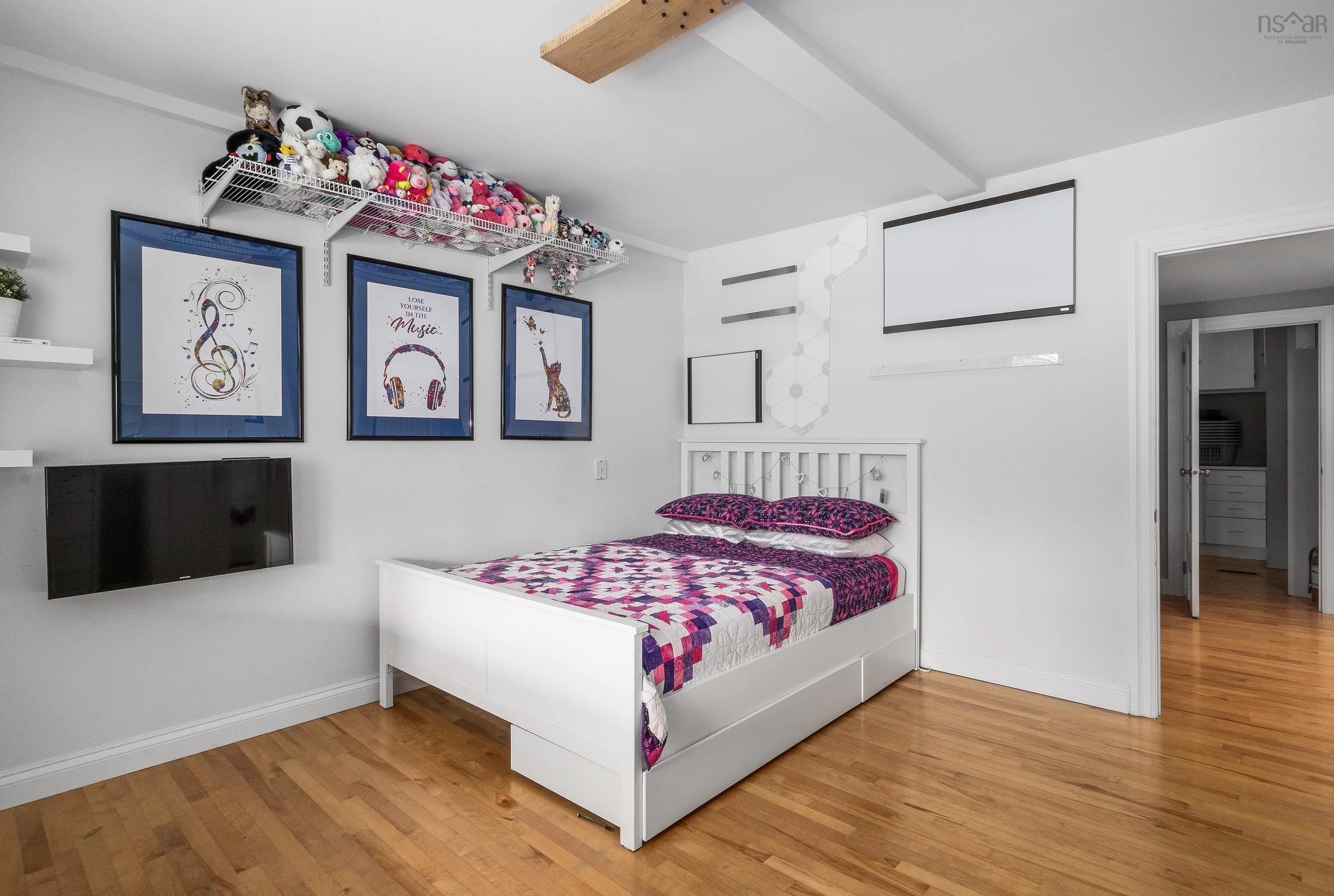 1084 Ridgewood Drive, Halifax, NS B3H 3Y4, 4 Bedrooms Bedrooms, ,3 BathroomsBathrooms,Residential,For Sale,Ridgewood,202513046