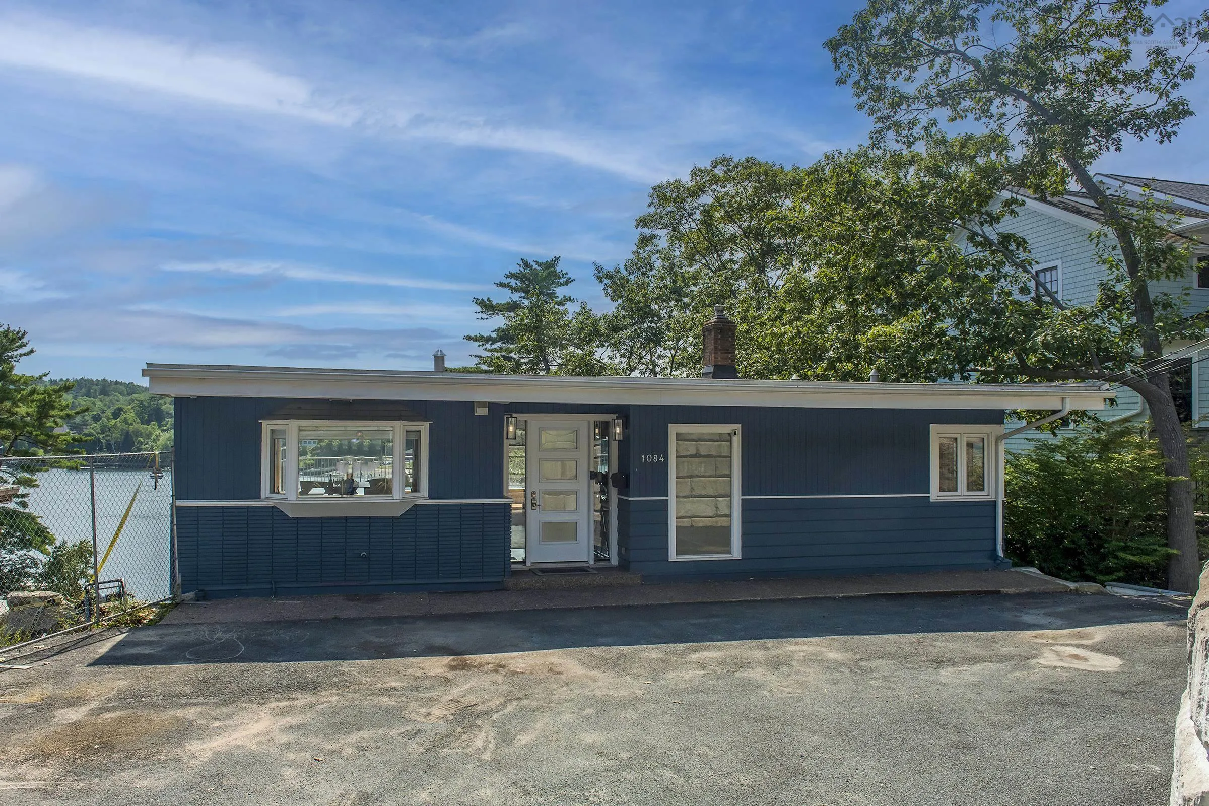 1084 Ridgewood Drive, Halifax, NS B3H 3Y4, 4 Bedrooms Bedrooms, ,3 BathroomsBathrooms,Residential,For Sale,Ridgewood,202513046