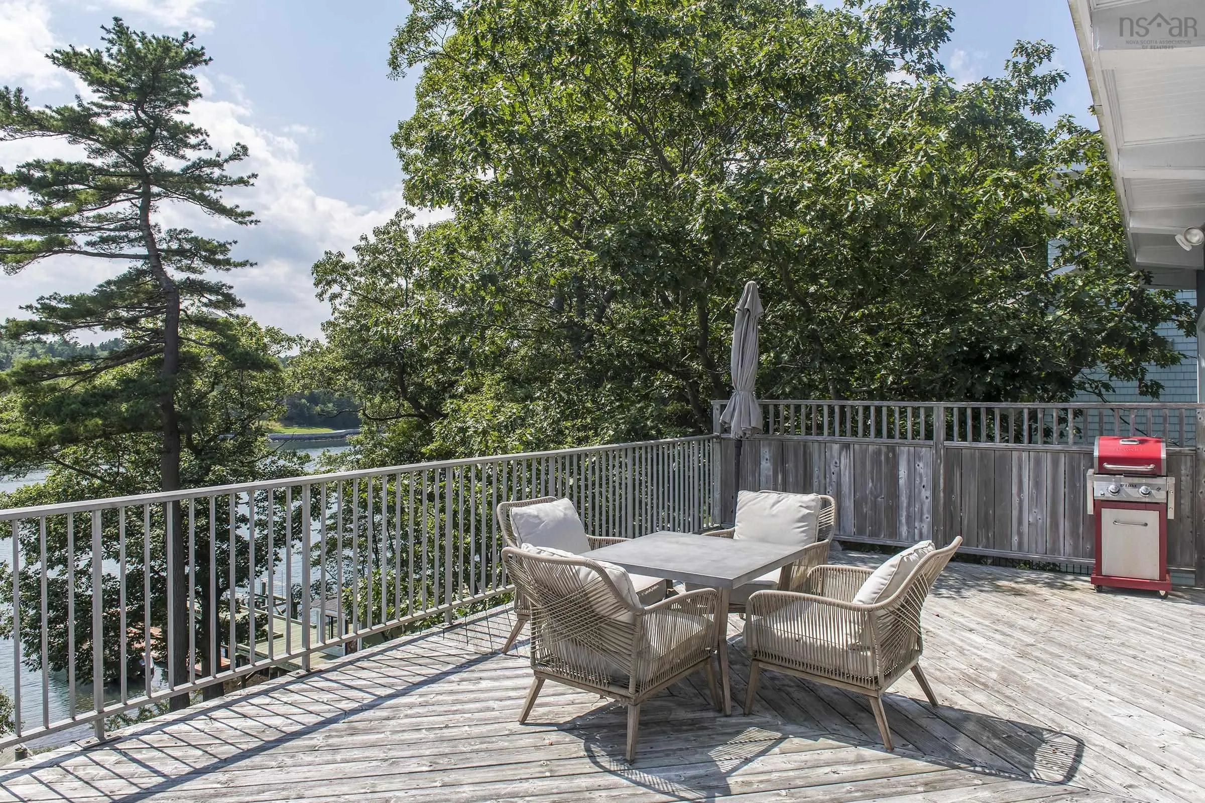 1084 Ridgewood Drive, Halifax, NS B3H 3Y4, 4 Bedrooms Bedrooms, ,3 BathroomsBathrooms,Residential,For Sale,Ridgewood,202513046