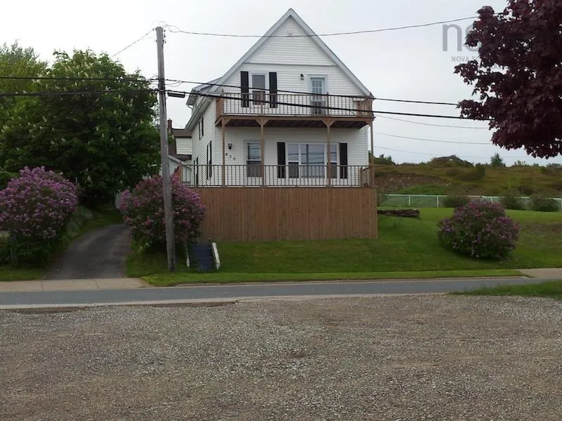 436 Purves Street, North Sydney Ns B2a 1c9, 3 Bedrooms Bedrooms, ,Residential Income,For Sale,Purves,202407458